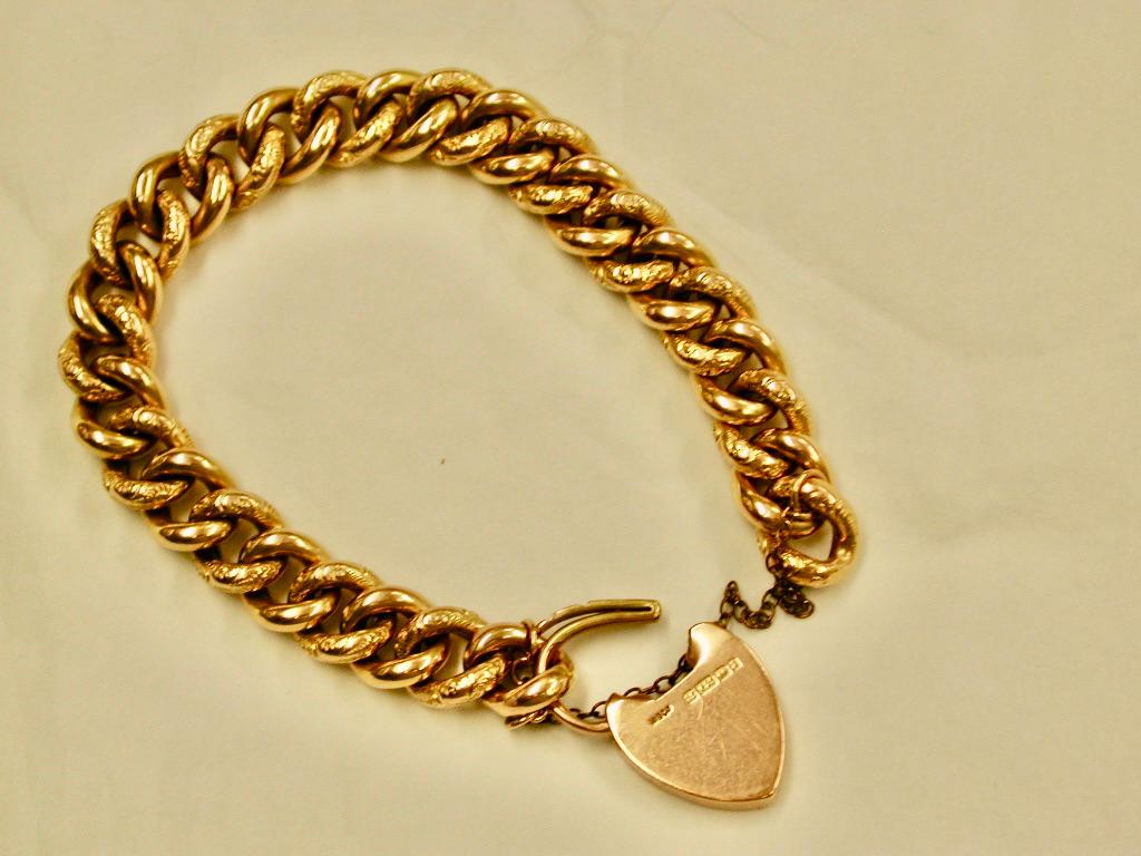 15 Karat Gold Curb-Armband, datiert 1899, hergestellt in Birmingham im Zustand „Gut“ im Angebot in London, GB