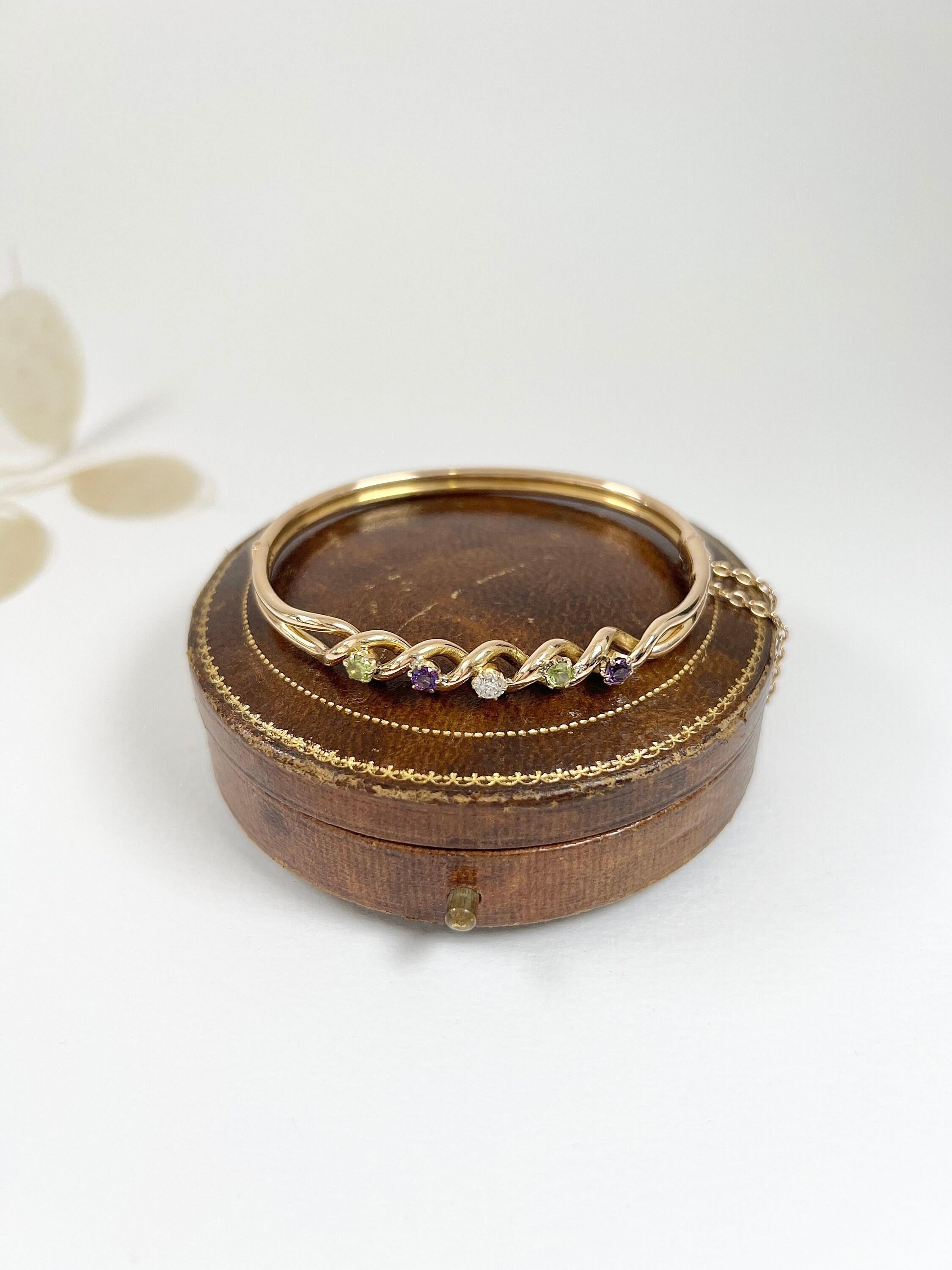 Bracelet jonc Suffragette de l'époque édouardienne en or 15 carats, améthyste, péridot et diamants en vente 1
