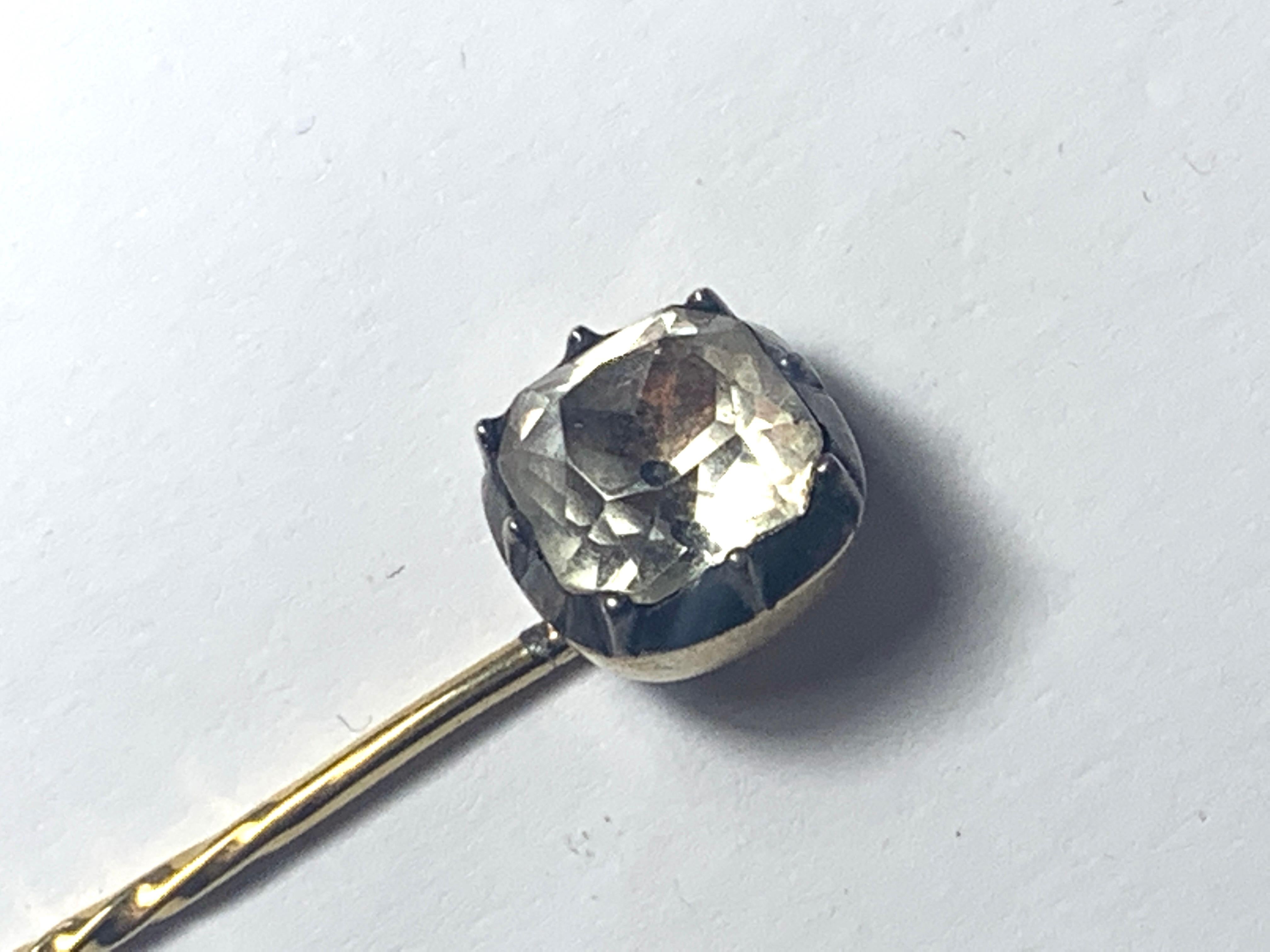 15ct Gold Georgian Quartz Black Dot Pin  In Good Condition For Sale In London, GB