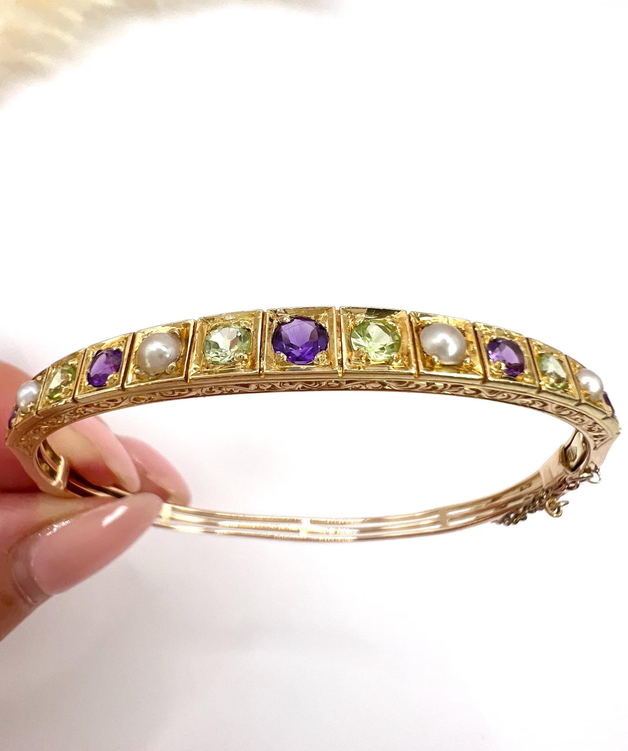 Femenino o masculino Pulsera Sufragista Eduardiana Graduada de Oro de 15 Quilates con Amatista, Peridoto y Perla en Semilla en venta