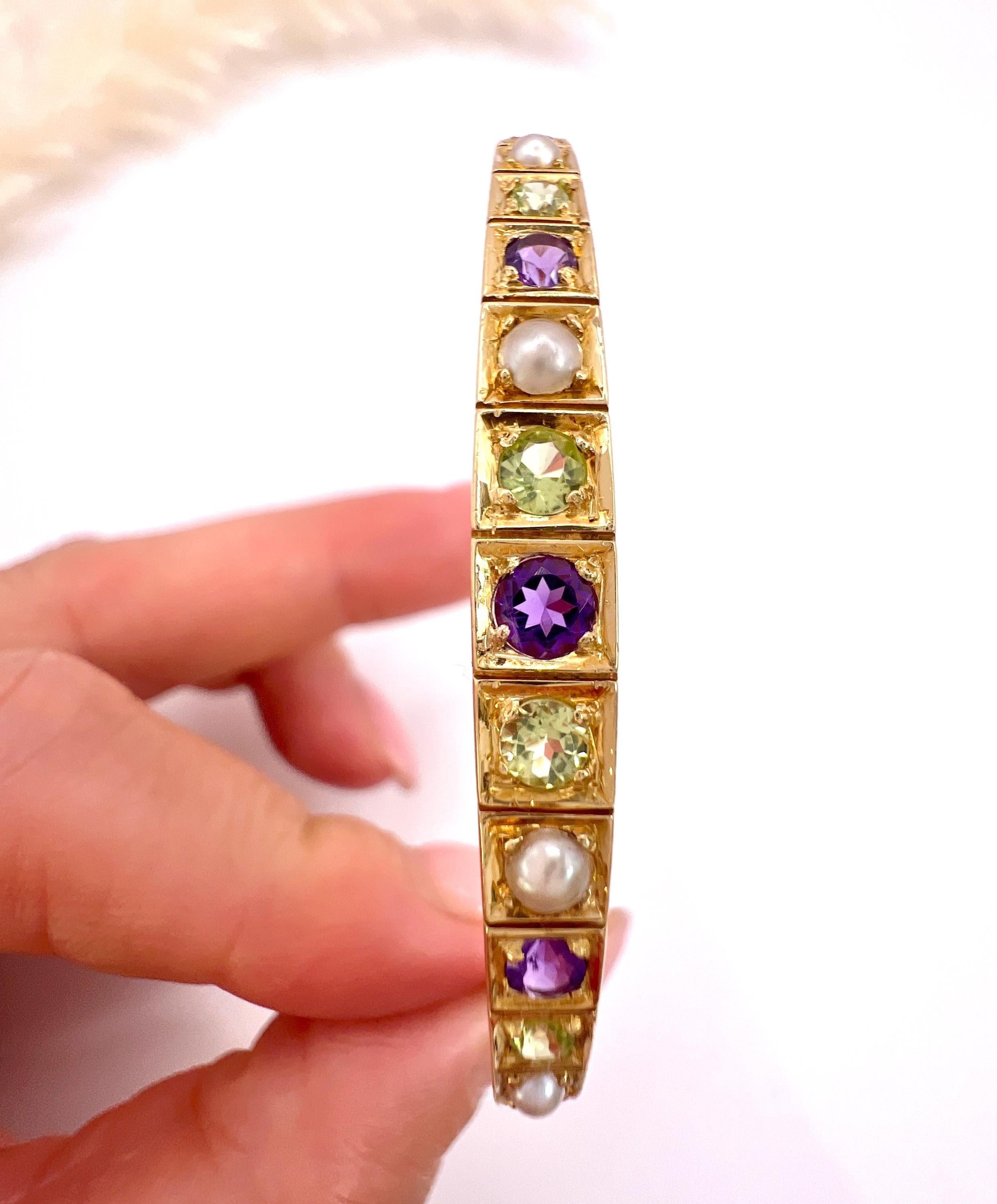 Pulsera Sufragista Eduardiana Graduada de Oro de 15 Quilates con Amatista, Peridoto y Perla en Semilla en venta 2