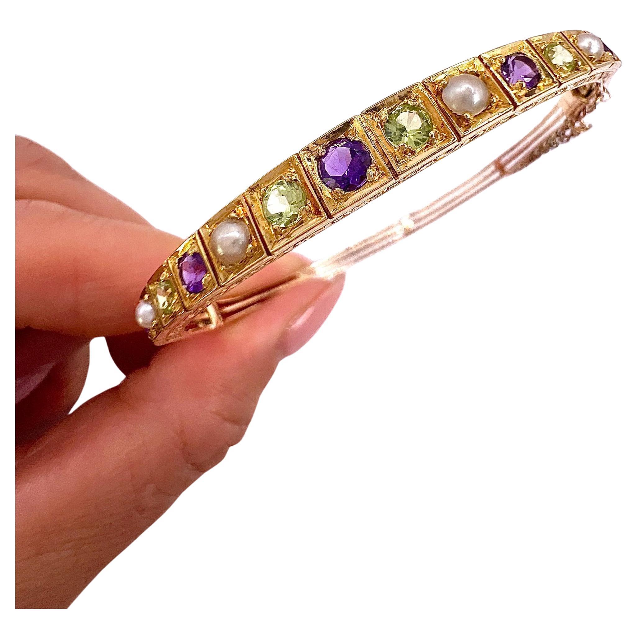 Pulsera Sufragista Eduardiana Graduada de Oro de 15 Quilates con Amatista, Peridoto y Perla en Semilla en venta