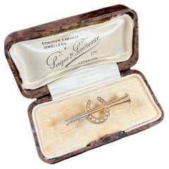 Broche eduardiano de oro de 15 quilates y platino, de dos colores, con forma de caballo de caza y perlas en grano