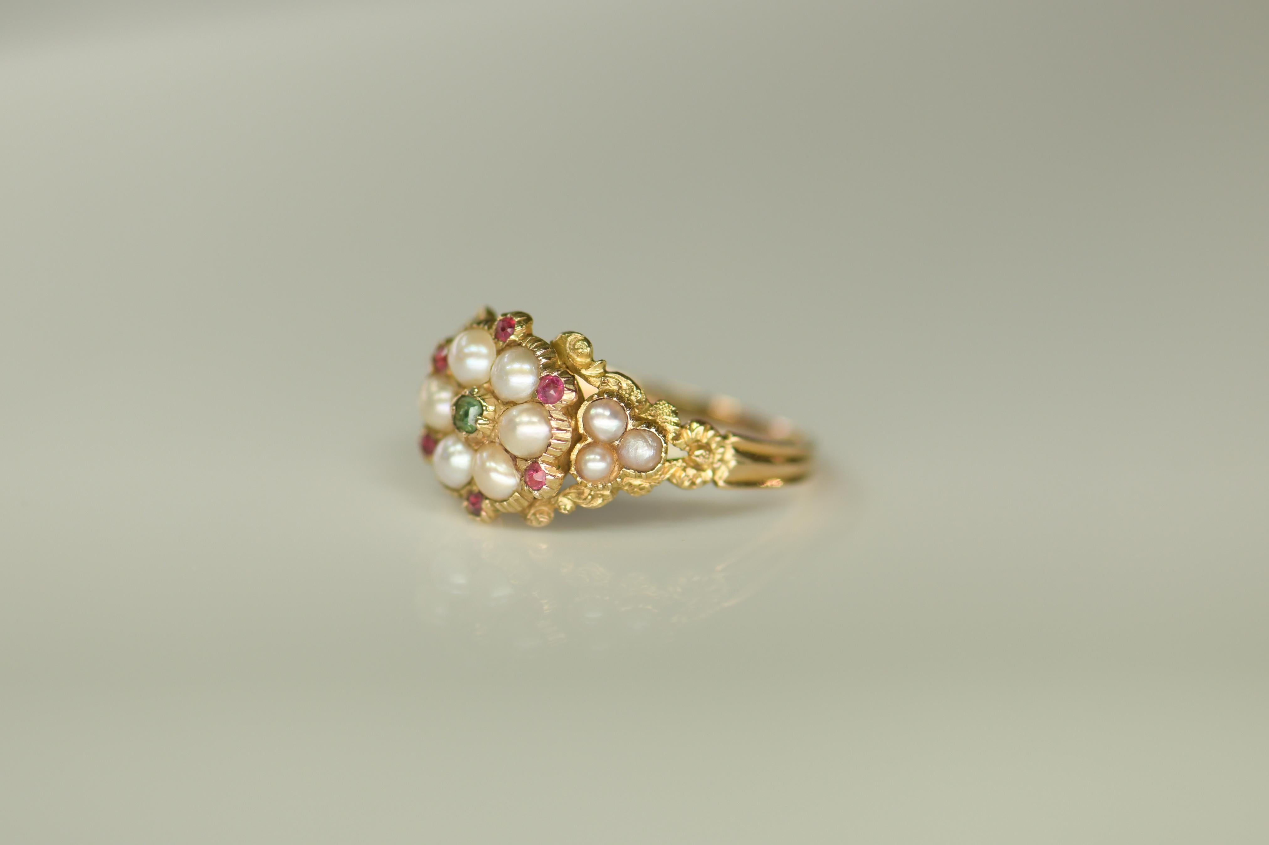 15 Carat Gold Regency Emerald, Natural Split Pearl and Ruby Cluster Ring For Sale 2