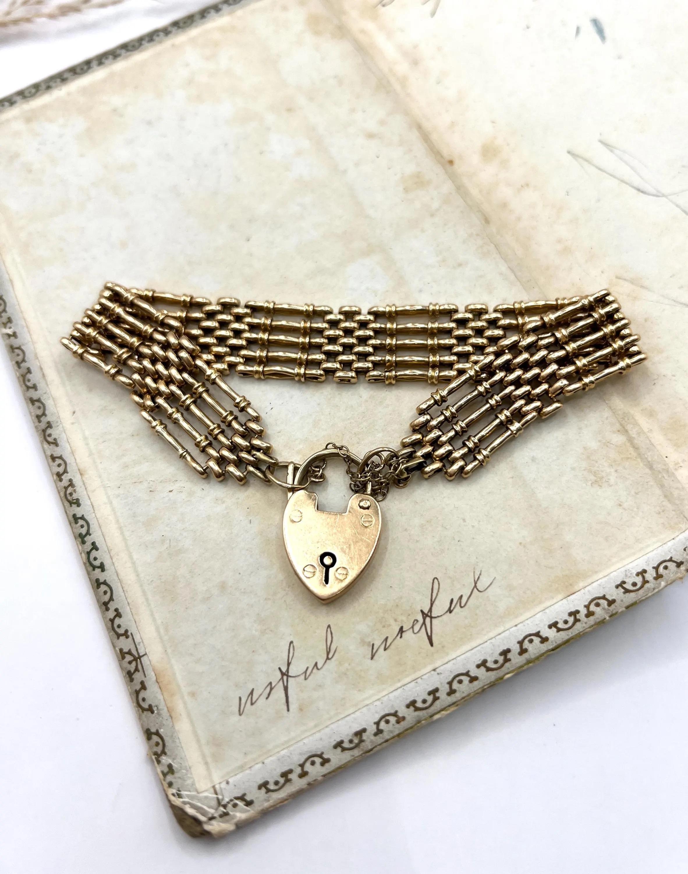 Pulsera victoriana de oro de 15 quilates, de cinco filas y cinco pulgadas, con cierre de candado en forma de corazón en venta 1