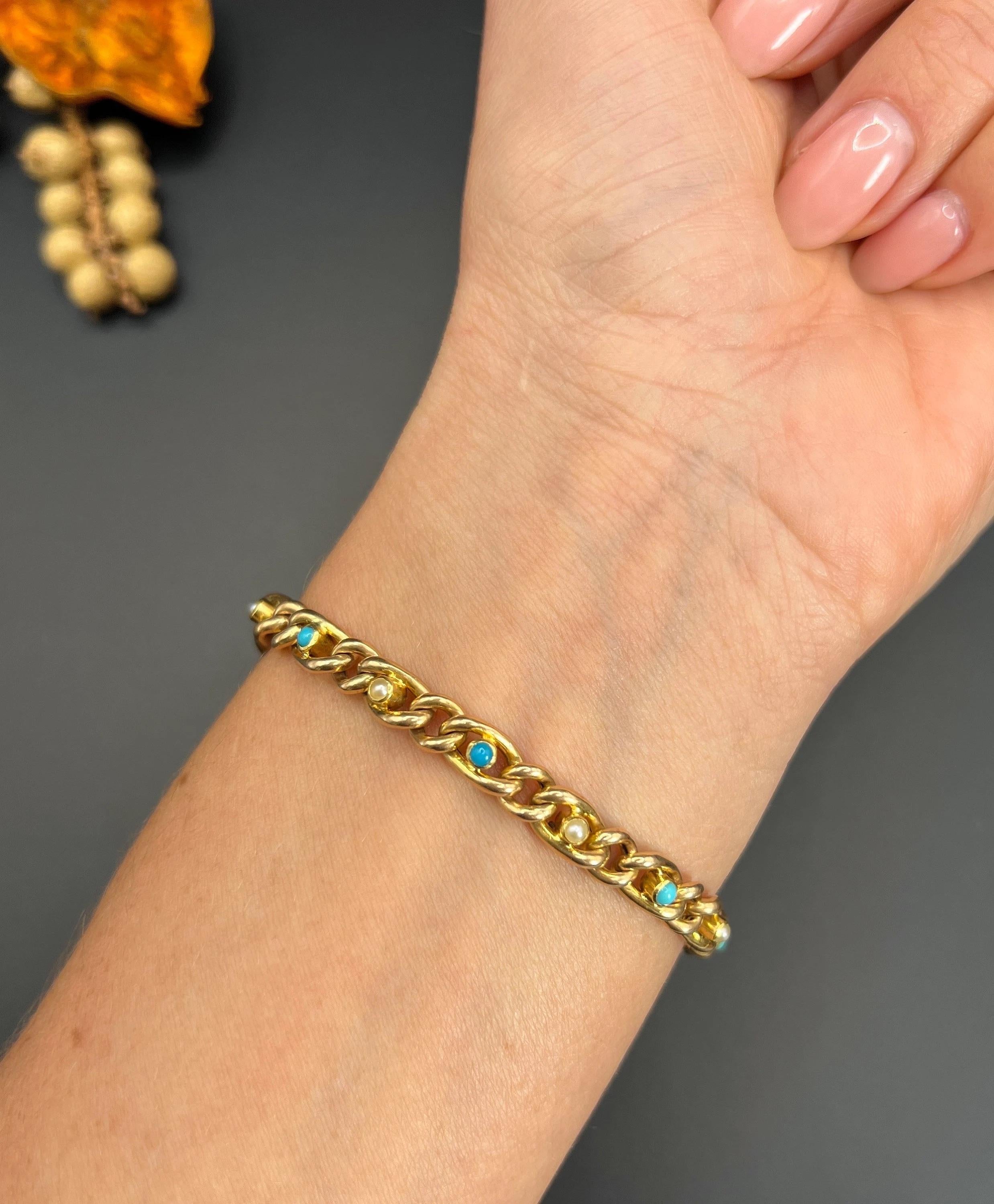 Round Cut 15ct Gold Victorian, Curb Link Turquoise & Pearl Bracelet, Heart Padlock Clasp For Sale
