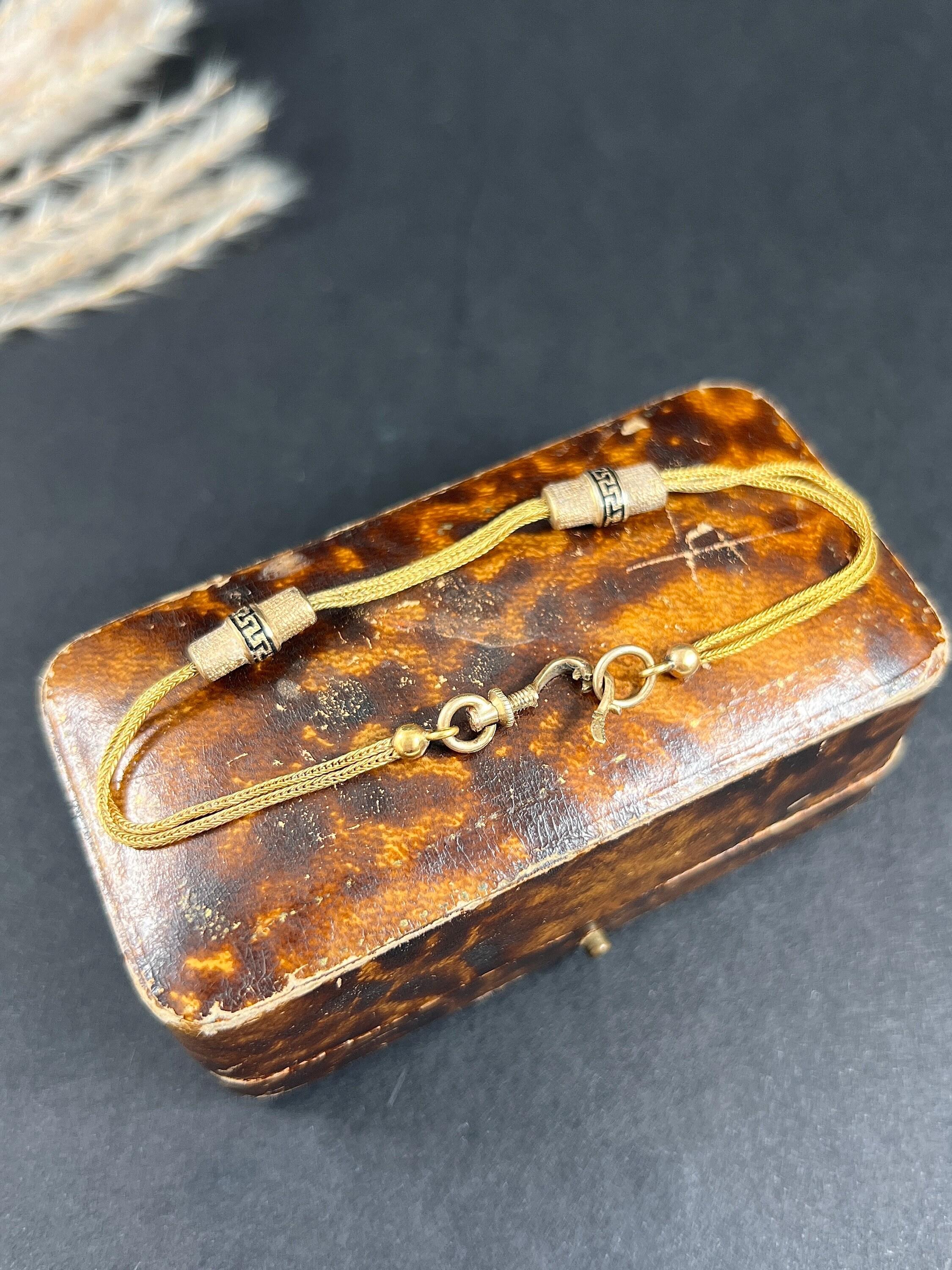 Bracciale vittoriano in oro 15ct a doppia fila con coda di volpe e perline d'oro e smalto In condizioni buone in vendita a Brighton, GB