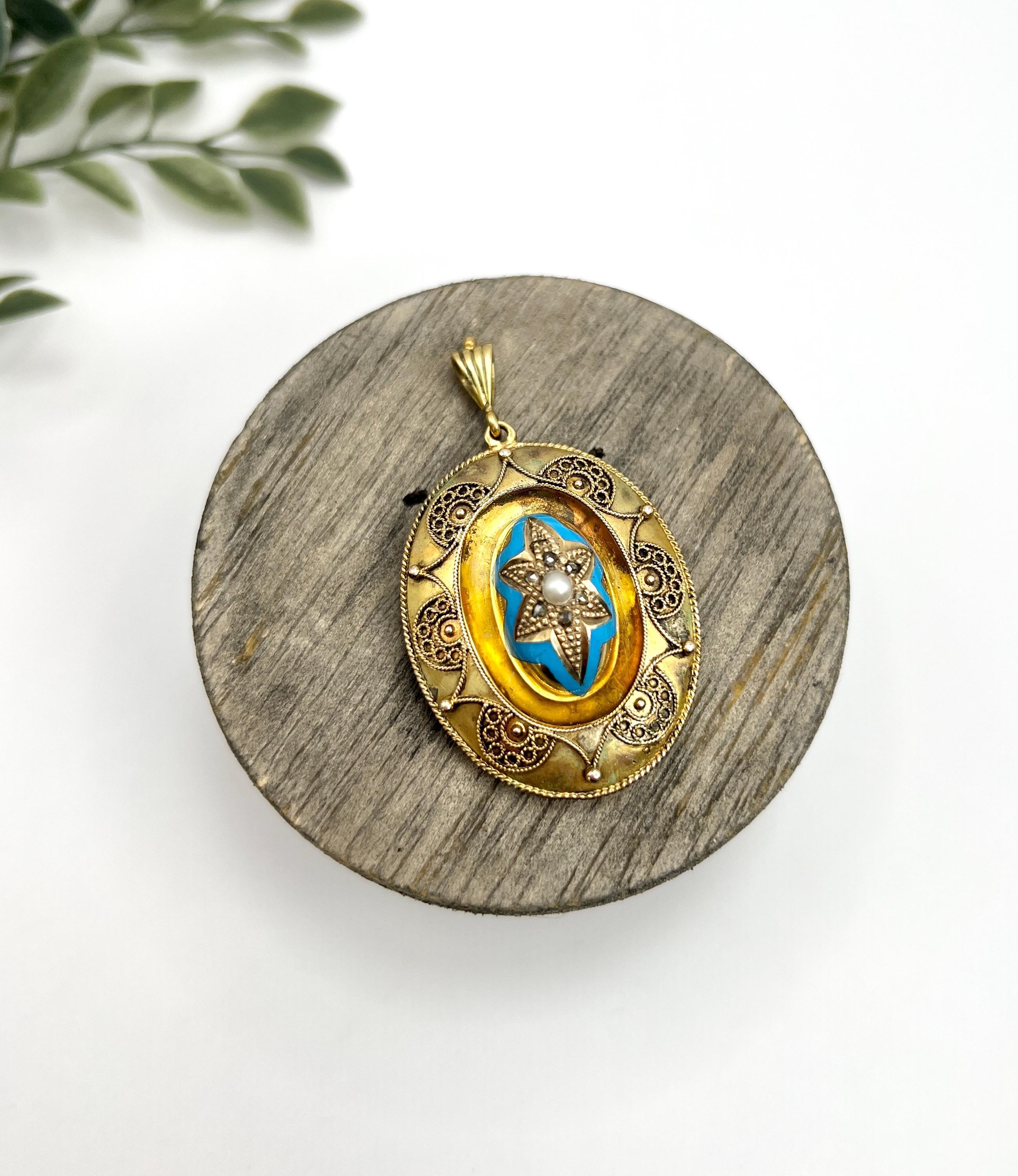 15ct Gold, Victorian Turquoise Blue Enamel, Pearl & Diamond Star Pendant Locket For Sale 3