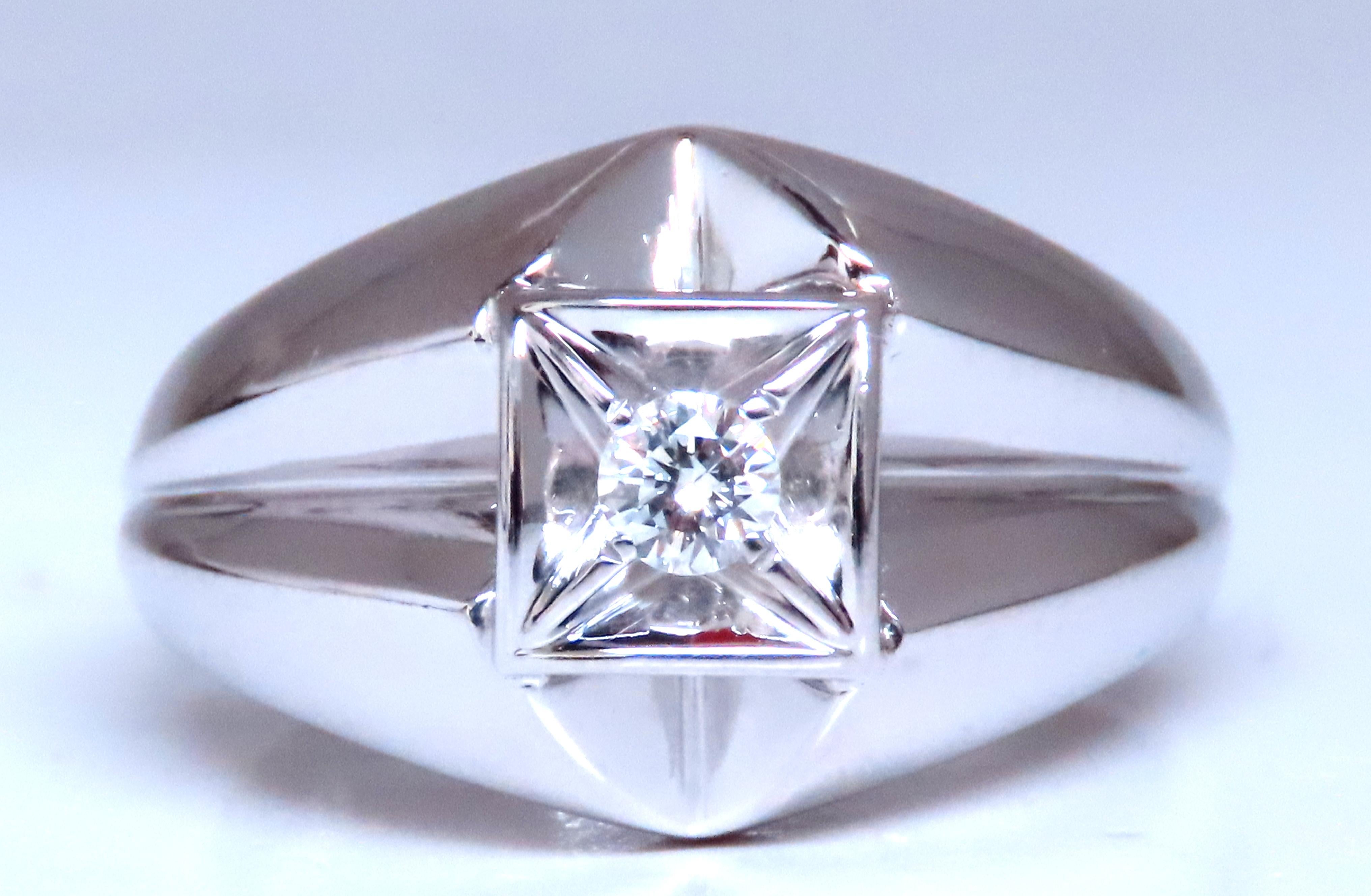 Contemporary .15ct Natural Round Diamonds Mens Ring 14kt 12425 For Sale