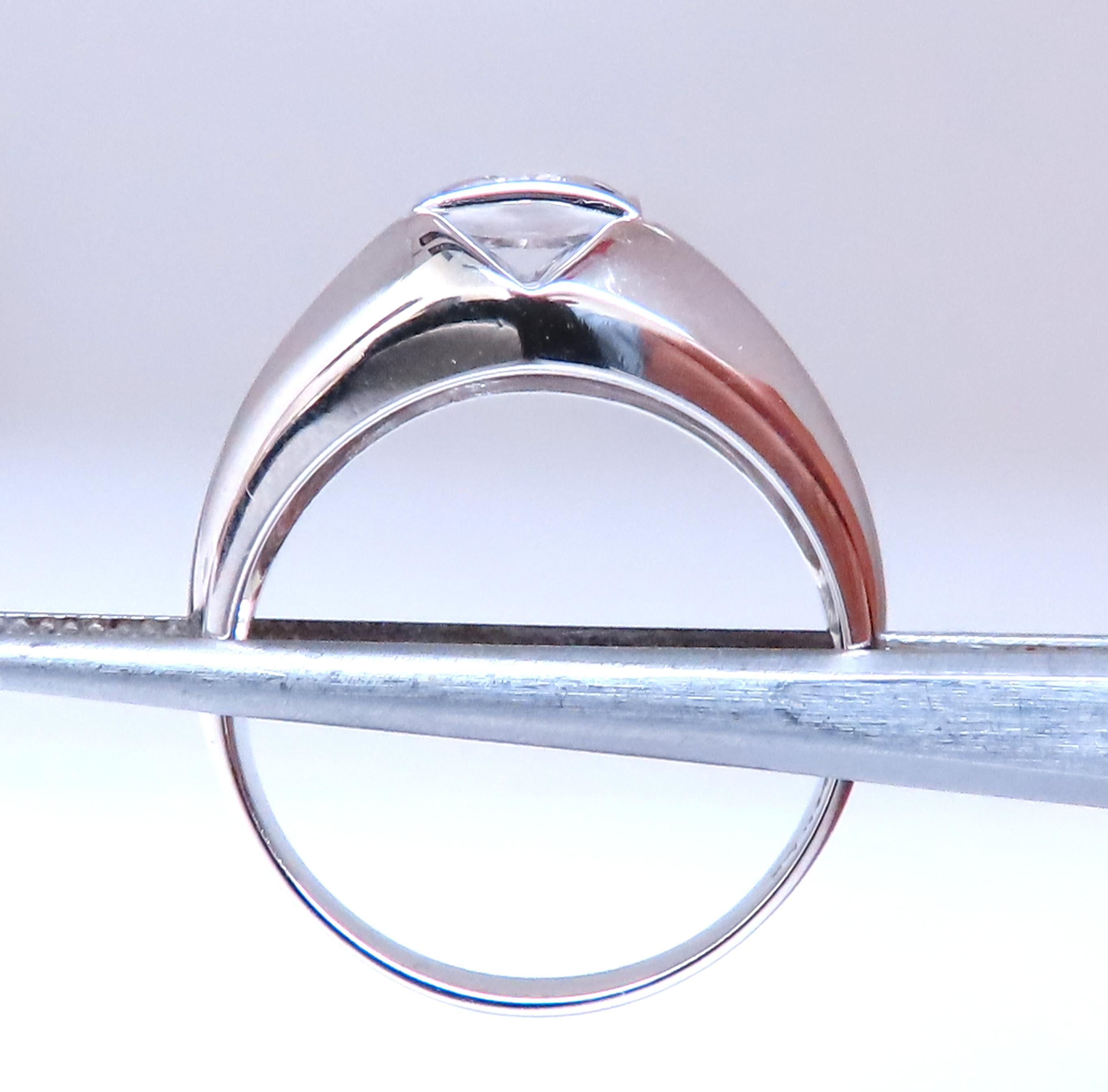 .15ct Natural Round Diamonds Mens Ring 14kt 12425 In Excellent Condition For Sale In New York, NY