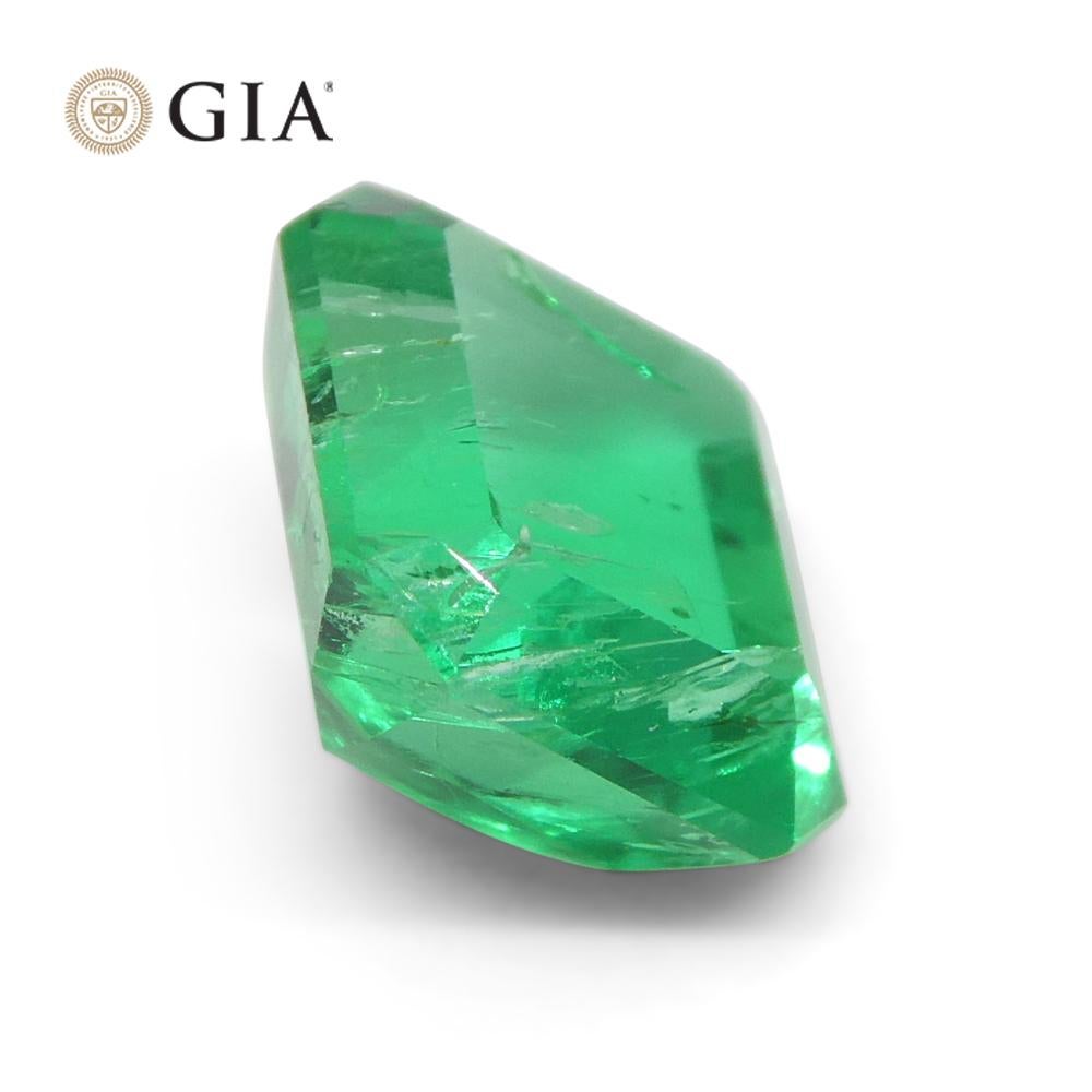 1.5ct Octagonal/Emerald Green Emerald GIA Certified Colombia   For Sale 3