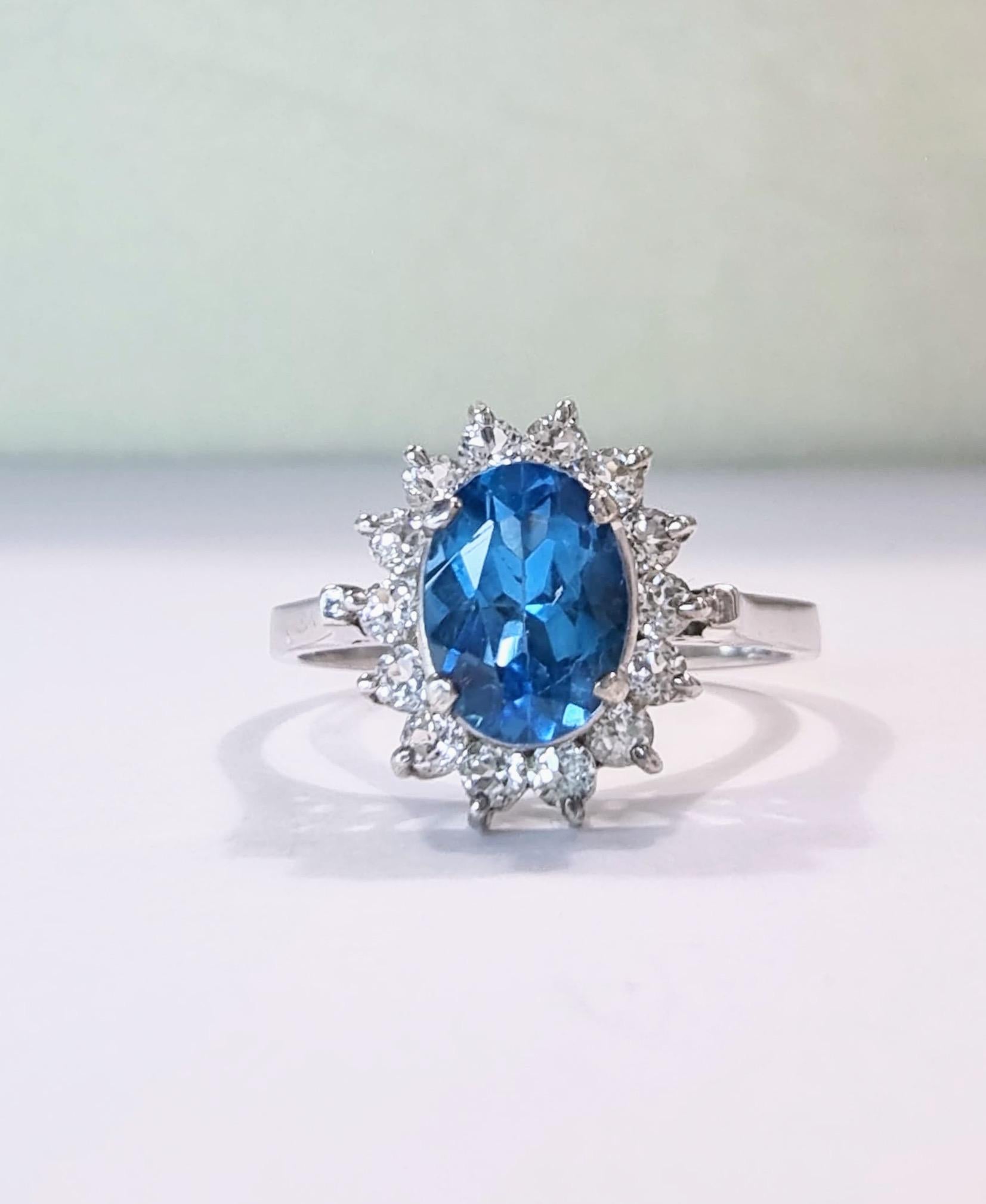 Oval Cut 1.5ct Oval Natural Topaz Sterling Silver Ring For Sale