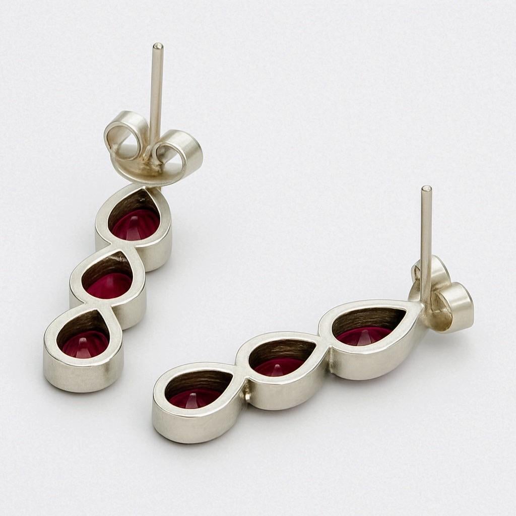 Artiste Boucles d'oreilles pendantes 1,5ct GARNET taille poire en vente