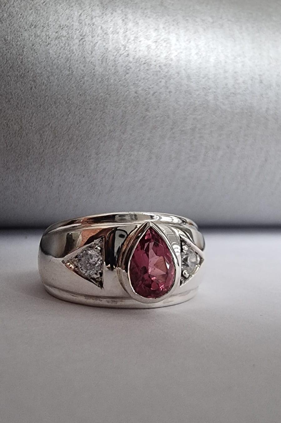 1,5 Karat Birnenschliff NATURAL Rosa Turmalin 3 Stein Silberring (Zeitgenössisch)