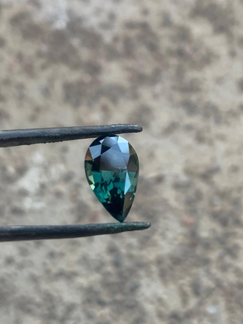 1.5ct Pear Cut UNTREATED TEAL BLUE NATURAL SAPPHIRE Gemstone NO RESERVE In New Condition For Sale In Sheridan, WY