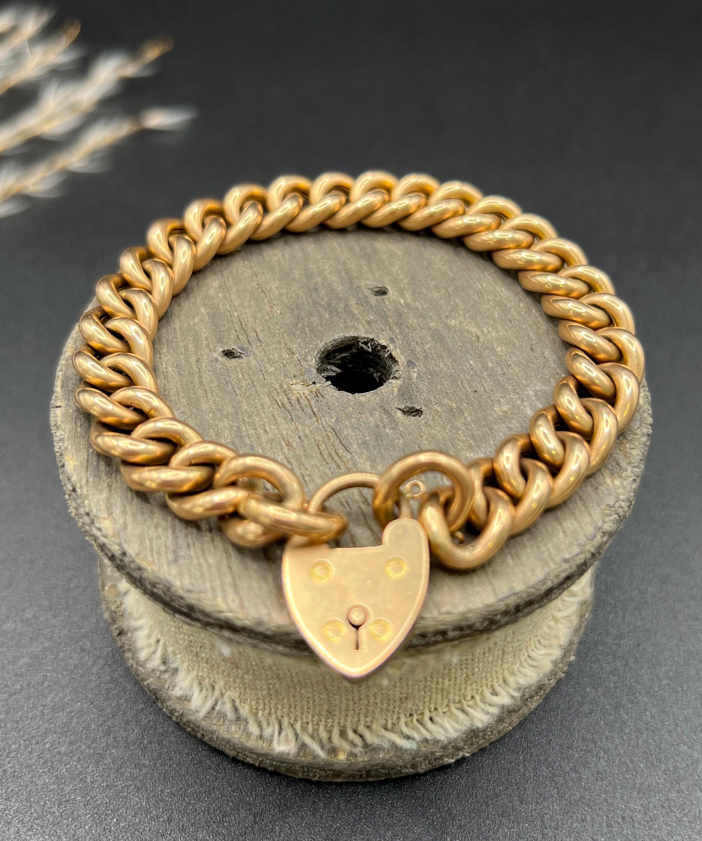 Victorien Bracelet à maillons victoriens en or rose 15ct avec fermoir cadenas en forme de cœur en vente