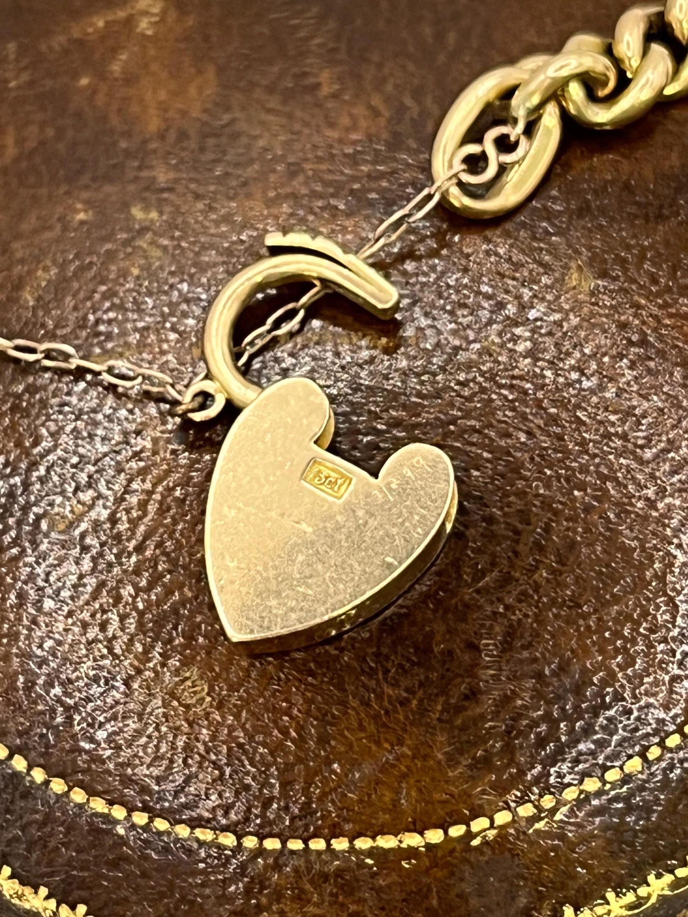 Bracelet à maillons en or rose 15ct de style victorien avec fermoir à cadenas en forme de cœur, Circa 1900 en vente 1