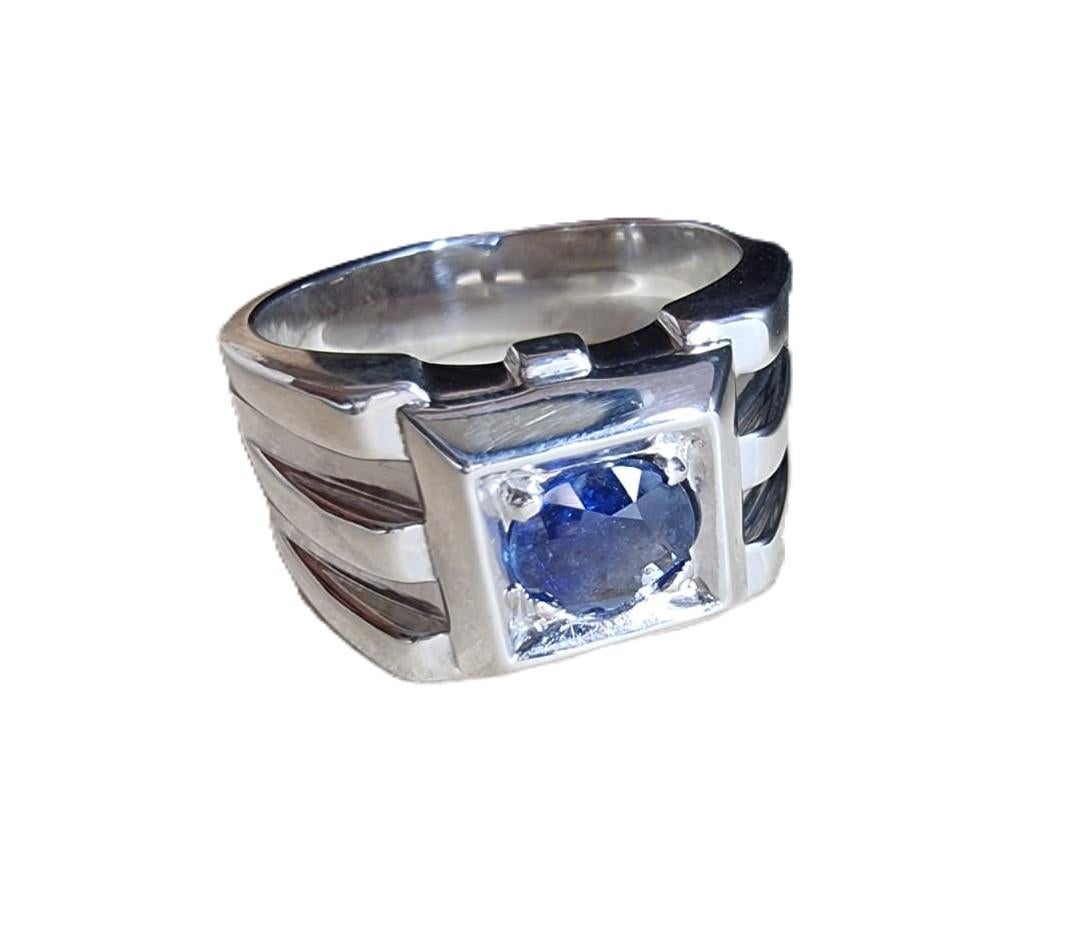 1.5ct Round Natural Blue Sapphire Signet Ring  For Sale 2