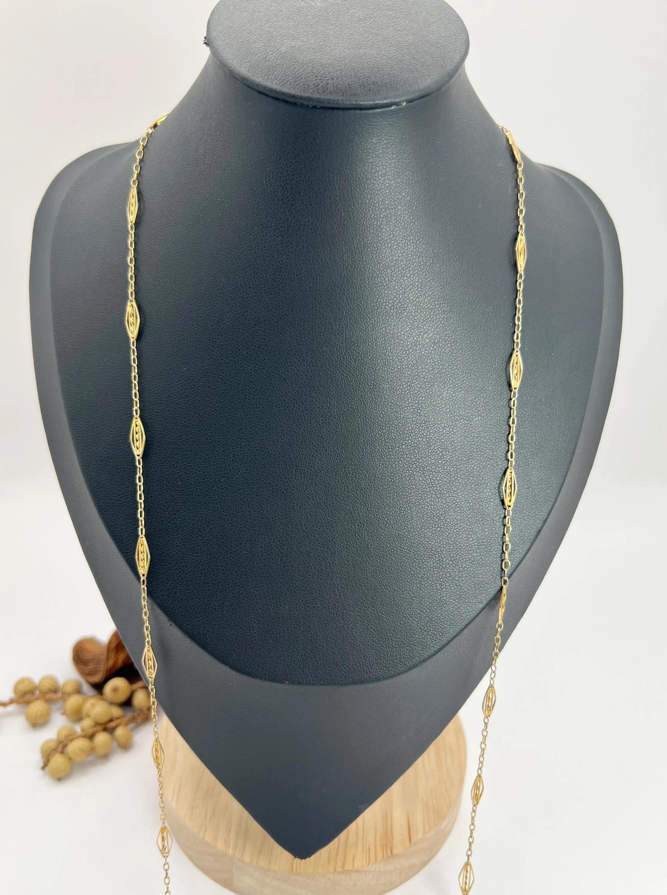 Chaîne en or jaune 15ct, 1920, 32 pouces Trace & Twist Link Chain en vente 6
