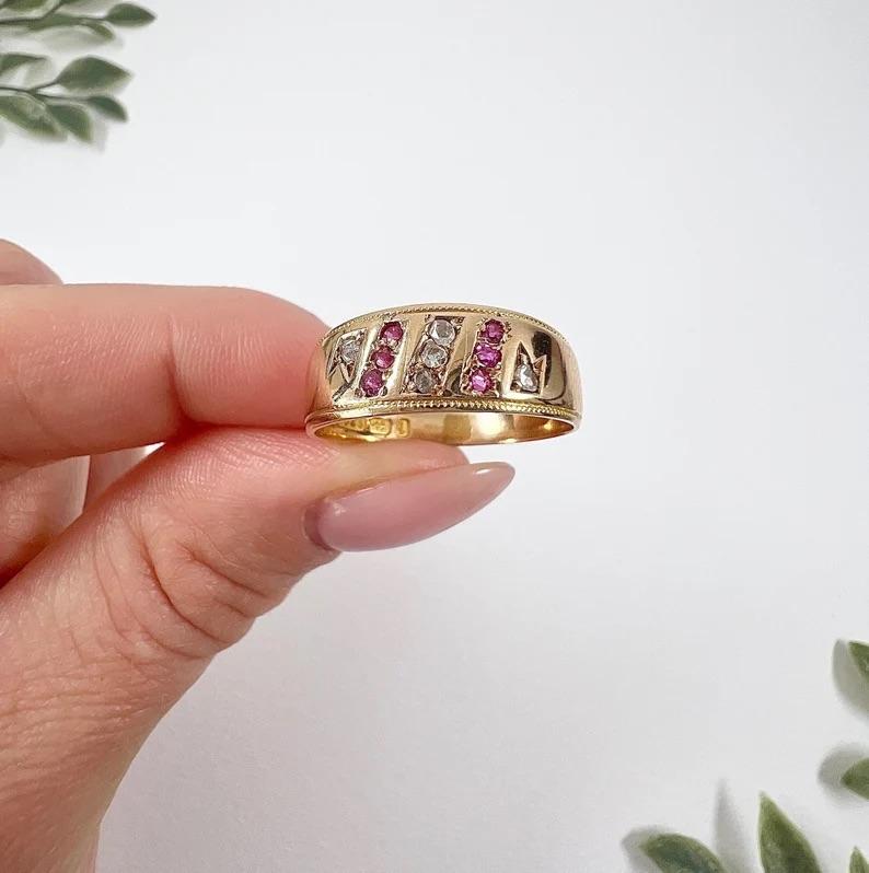 15ct Yellow Gold, Birmingham Hallmarked 1890, Victorian Ruby & Diamond Ring For Sale 6