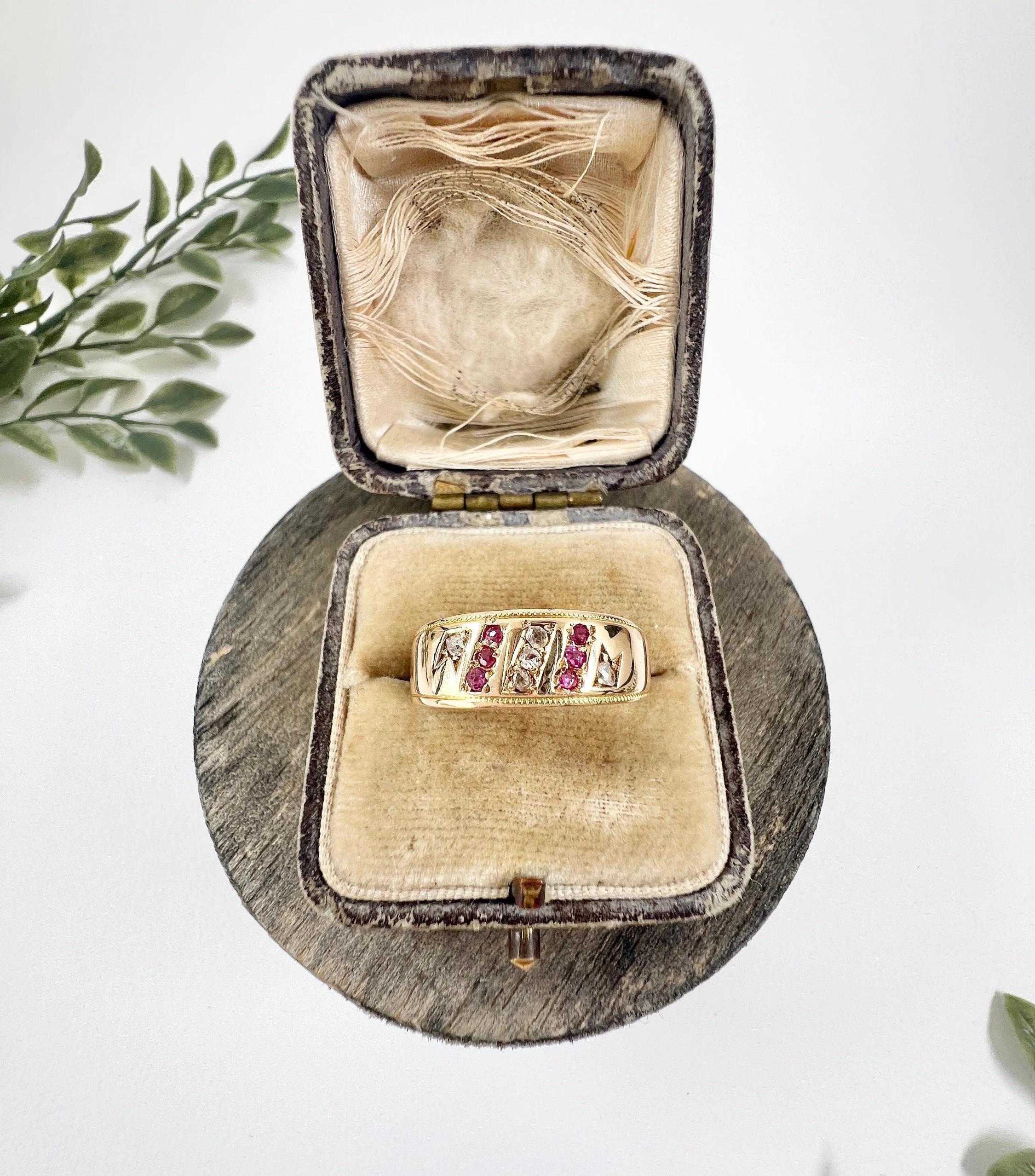 Women's or Men's 15ct Yellow Gold, Birmingham Hallmarked 1890, Victorian Ruby & Diamond Ring For Sale