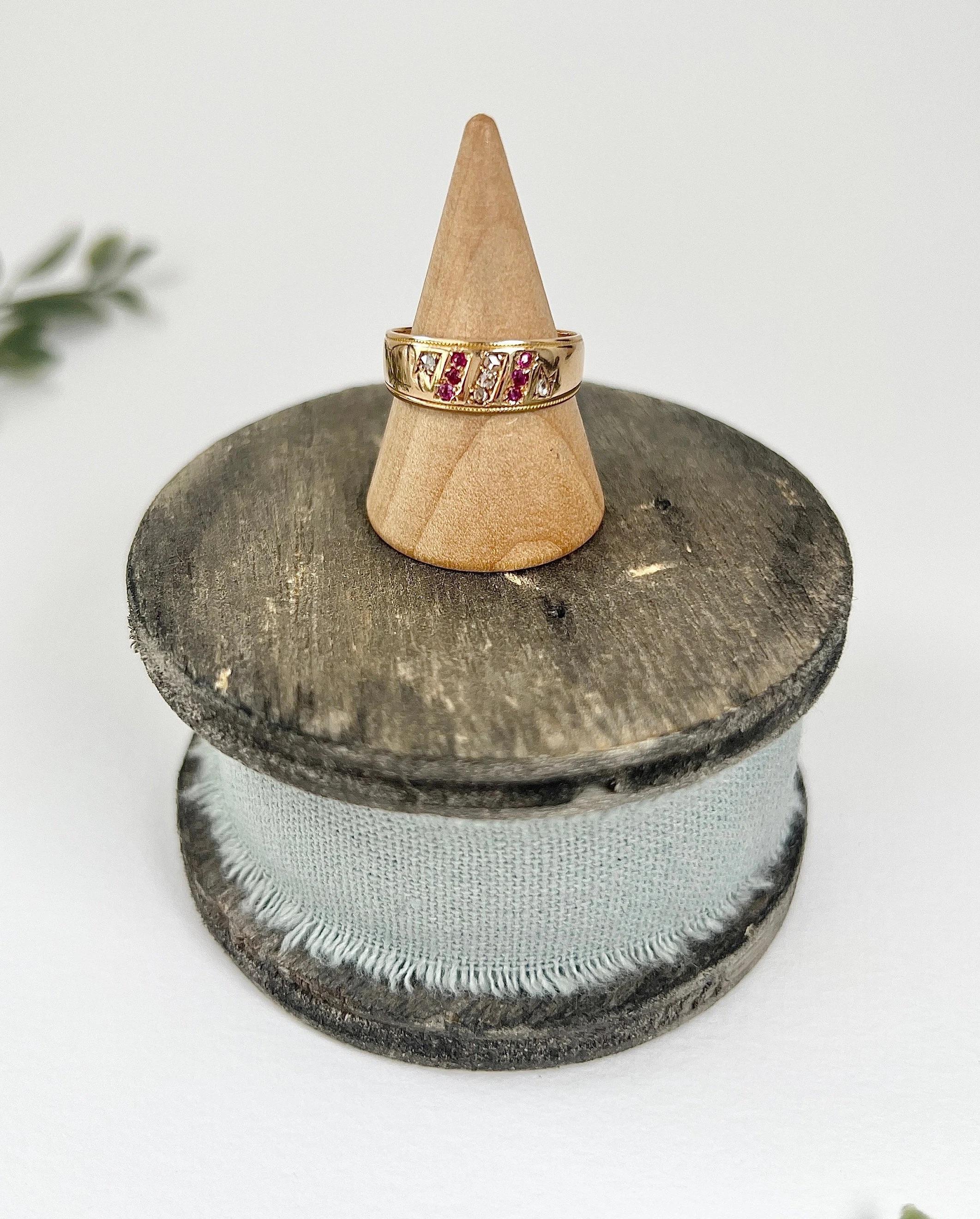 15ct Yellow Gold, Birmingham Hallmarked 1890, Victorian Ruby & Diamond Ring For Sale 4