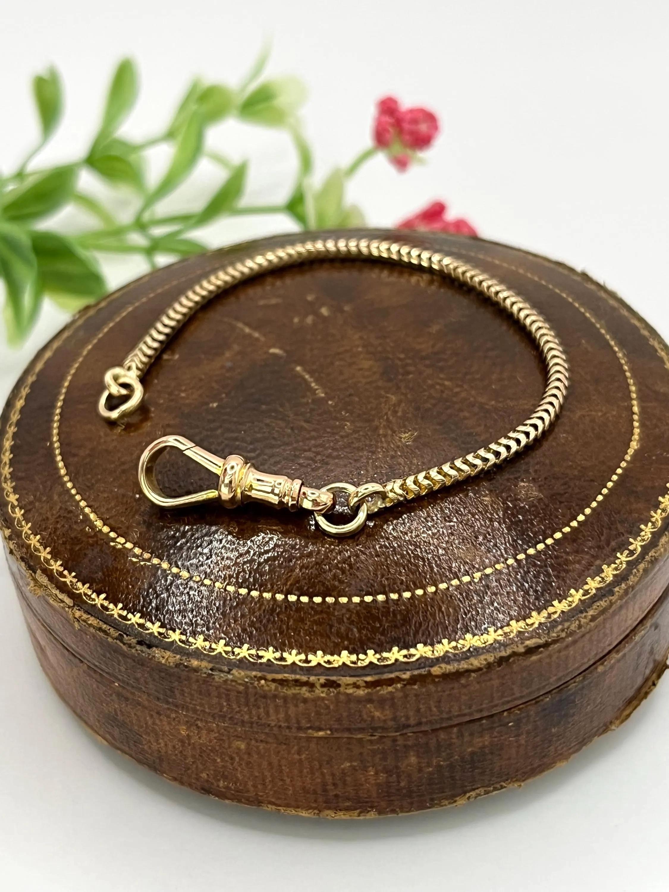 Édouardien Pendentif en or jaune 15ct, Edwardian, chaîne à maillons serpent avec fermoir pivotant en vente