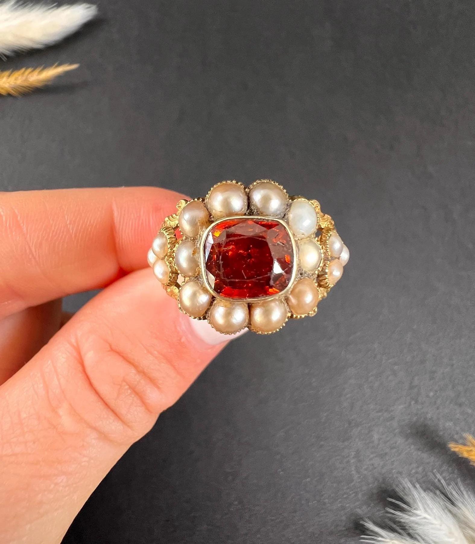 Women's or Men's 15ct Yellow Gold Georgian Rare Hessonite Garnet, Natural Seed Pearl Cluster Ring For Sale