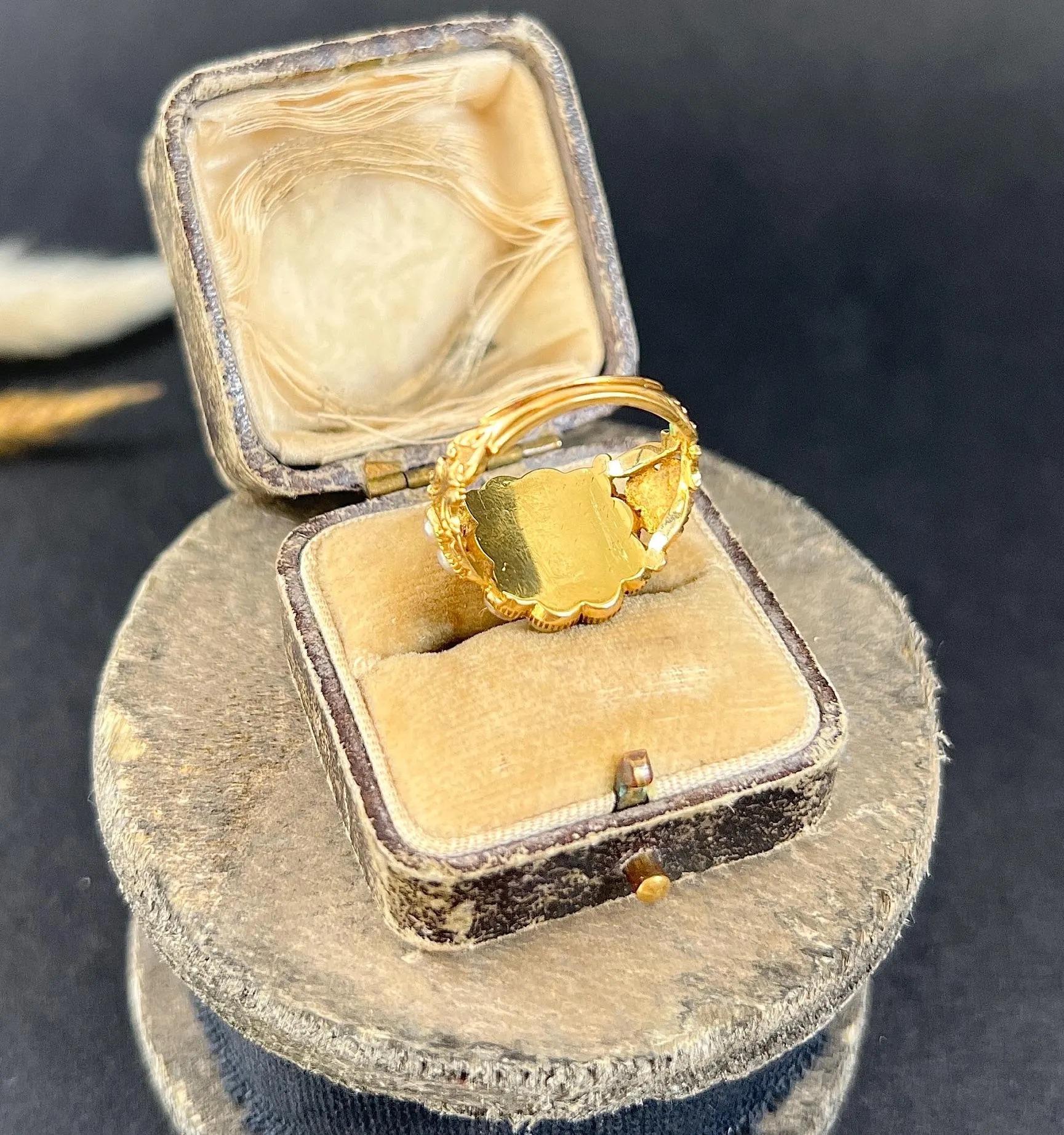 15ct Yellow Gold Georgian Rare Hessonite Garnet, Natural Seed Pearl Cluster Ring For Sale 1