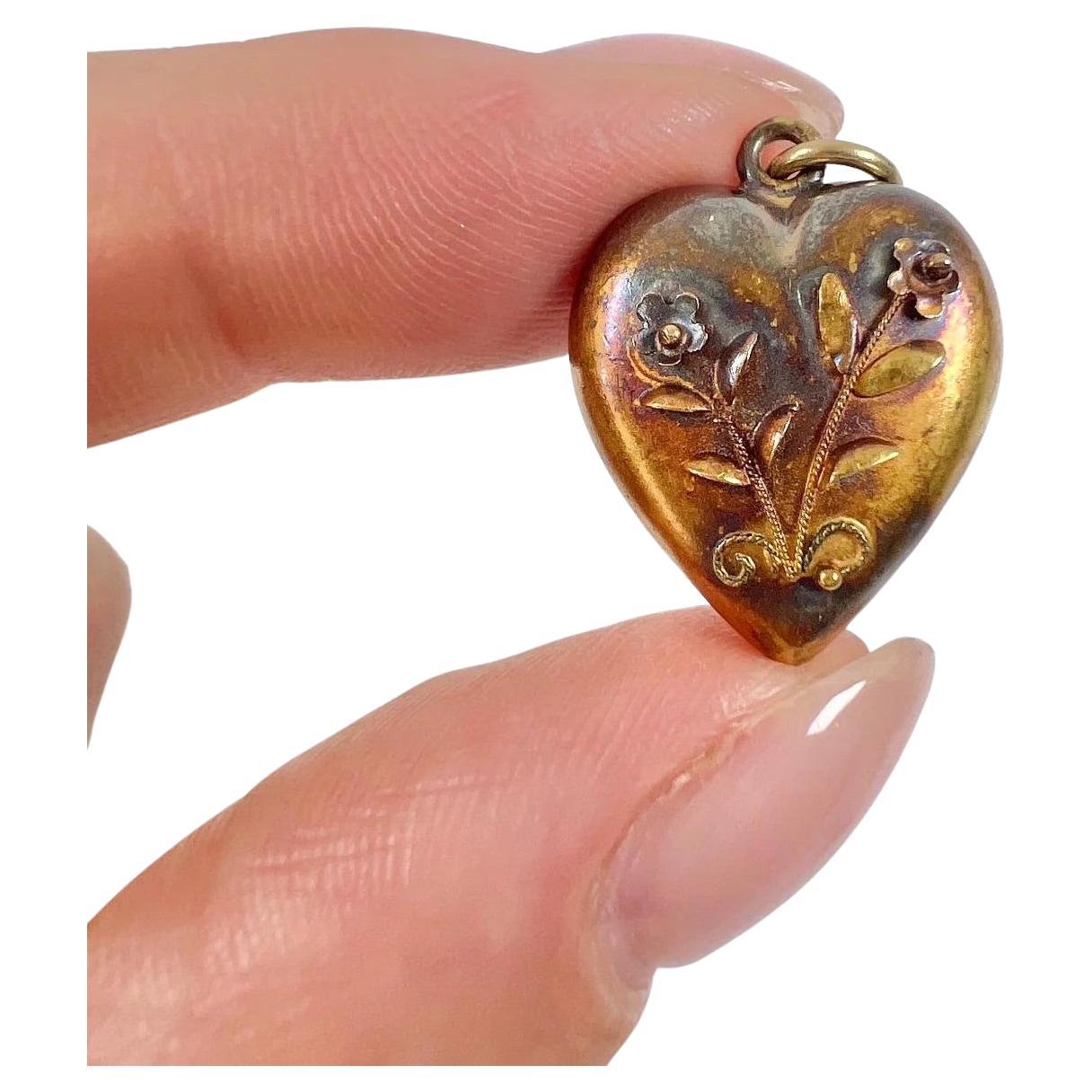 15ct Yellow Gold Stamped, Victorian Floral Decorated Puffy Gold Heart Pendant