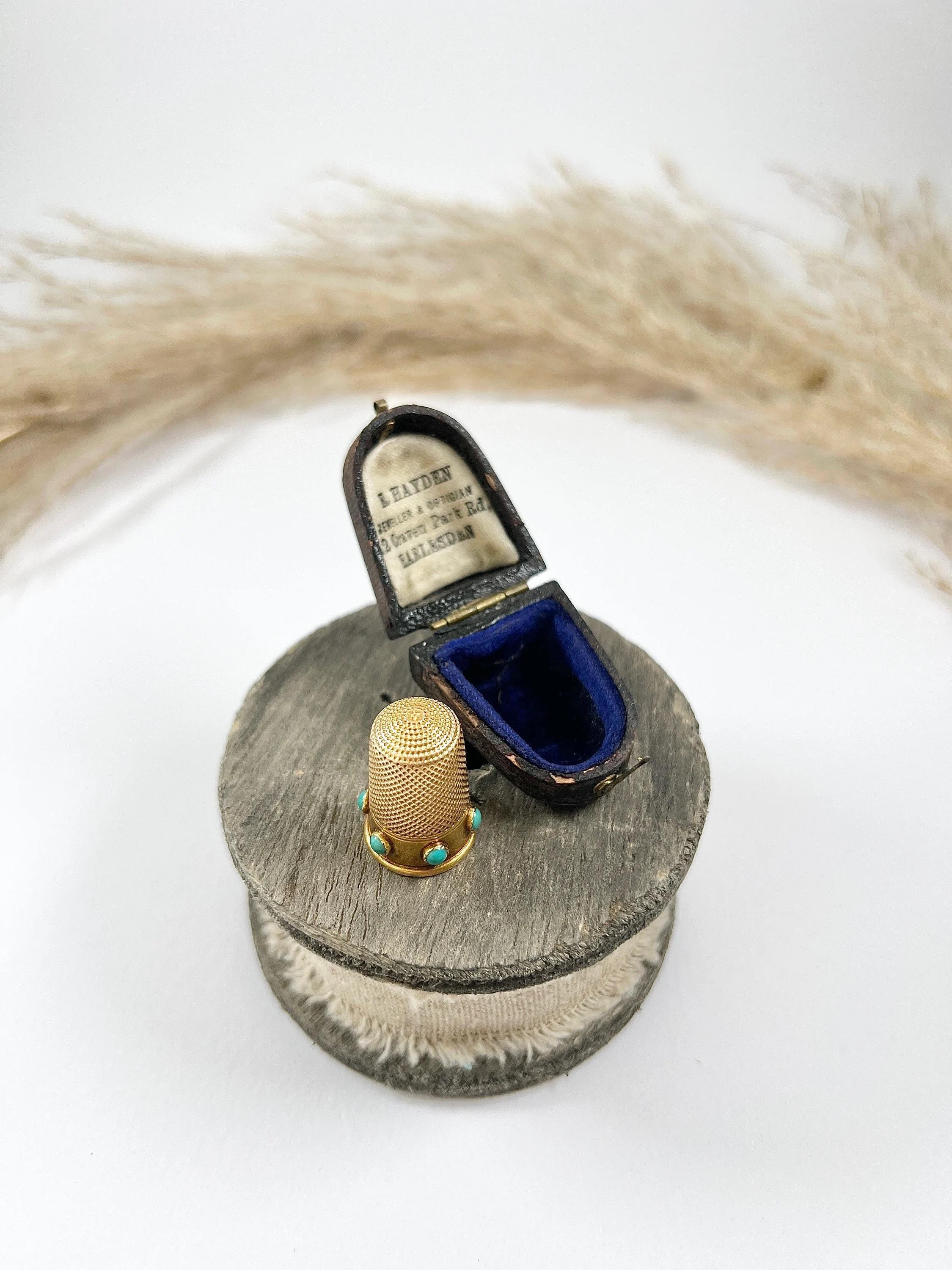 15 Karat Gelbgold & Türkis viktorianisches Gold Thimble mit Original Antikschachtel für Damen oder Herren im Angebot