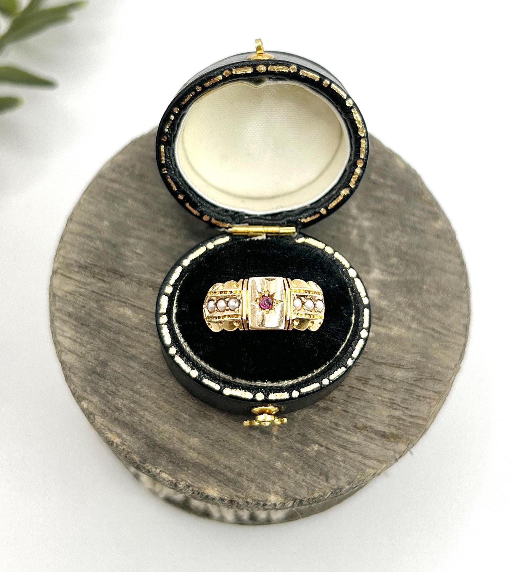 Anillo victoriano de oro amarillo de 15 ct con rubí y perla engastados en forma de estrella, Hallmarked Chester 1884 en venta 4