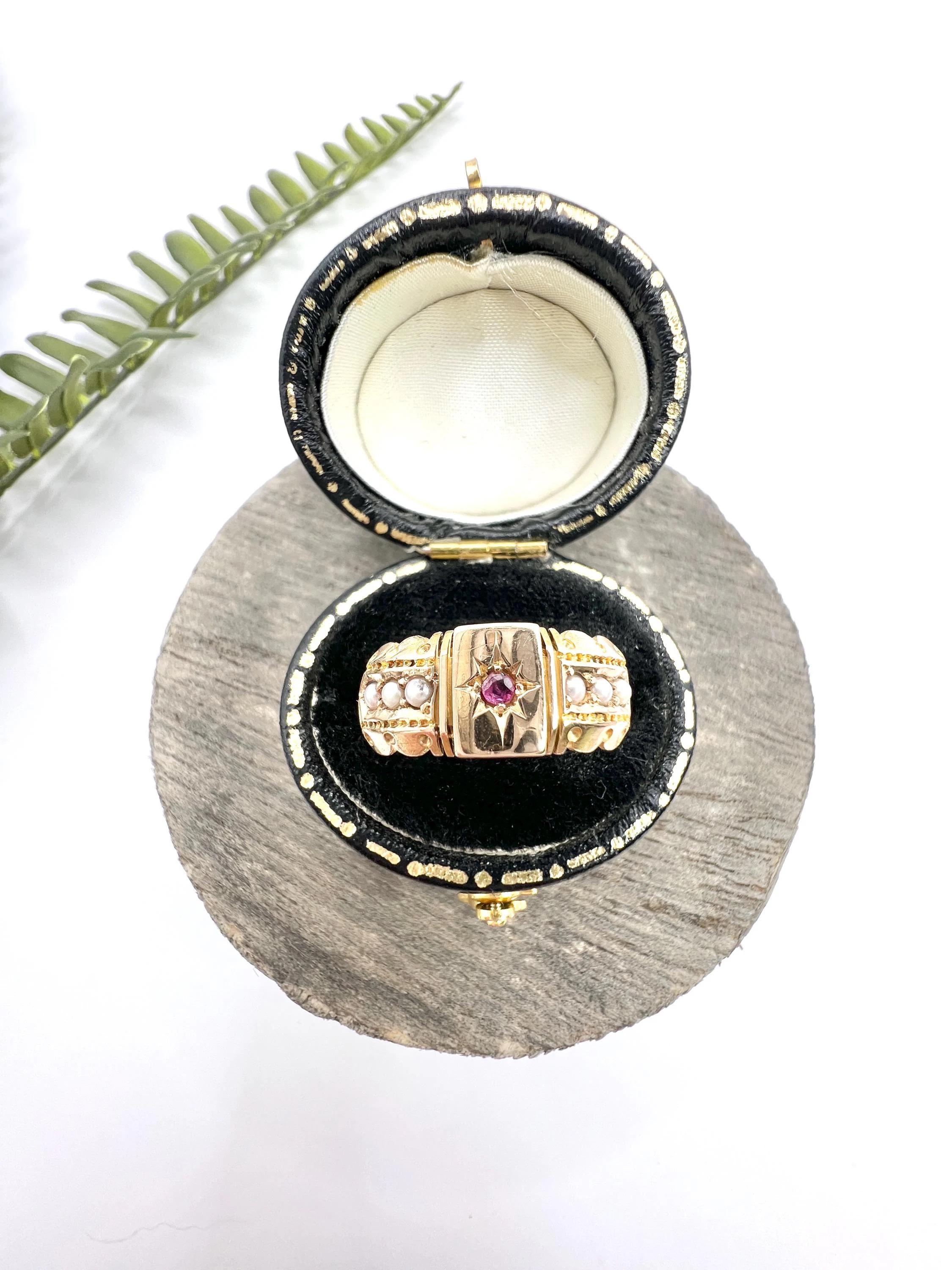Femenino o masculino Anillo victoriano de oro amarillo de 15 ct con rubí y perla engastados en forma de estrella, Hallmarked Chester 1884 en venta