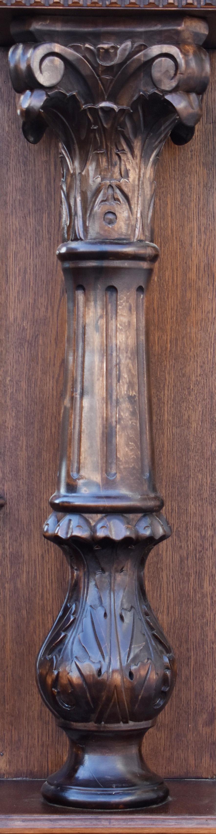 15ft Victorian Style Carved Oak Front and Back Bar For Sale 5