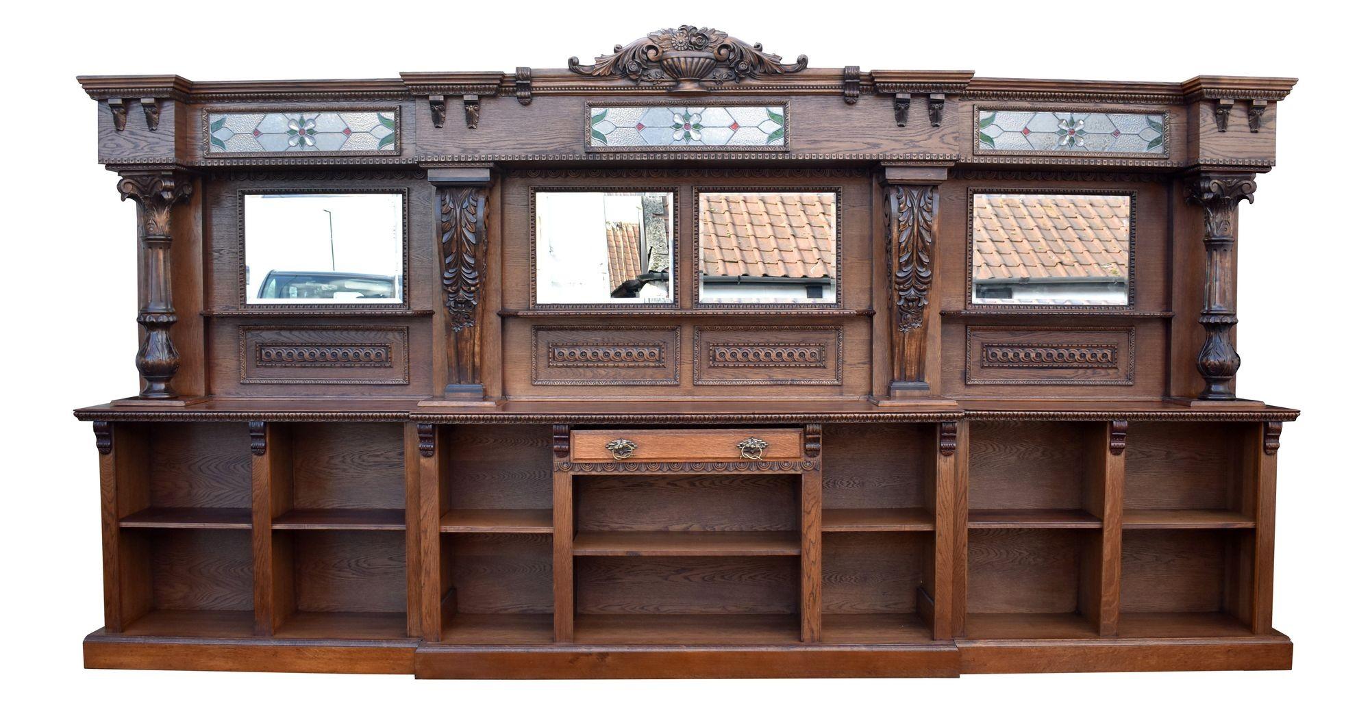 15ft Victorian Style Carved Oak Front and Back Bar In Good Condition For Sale In Chelmsford, Essex