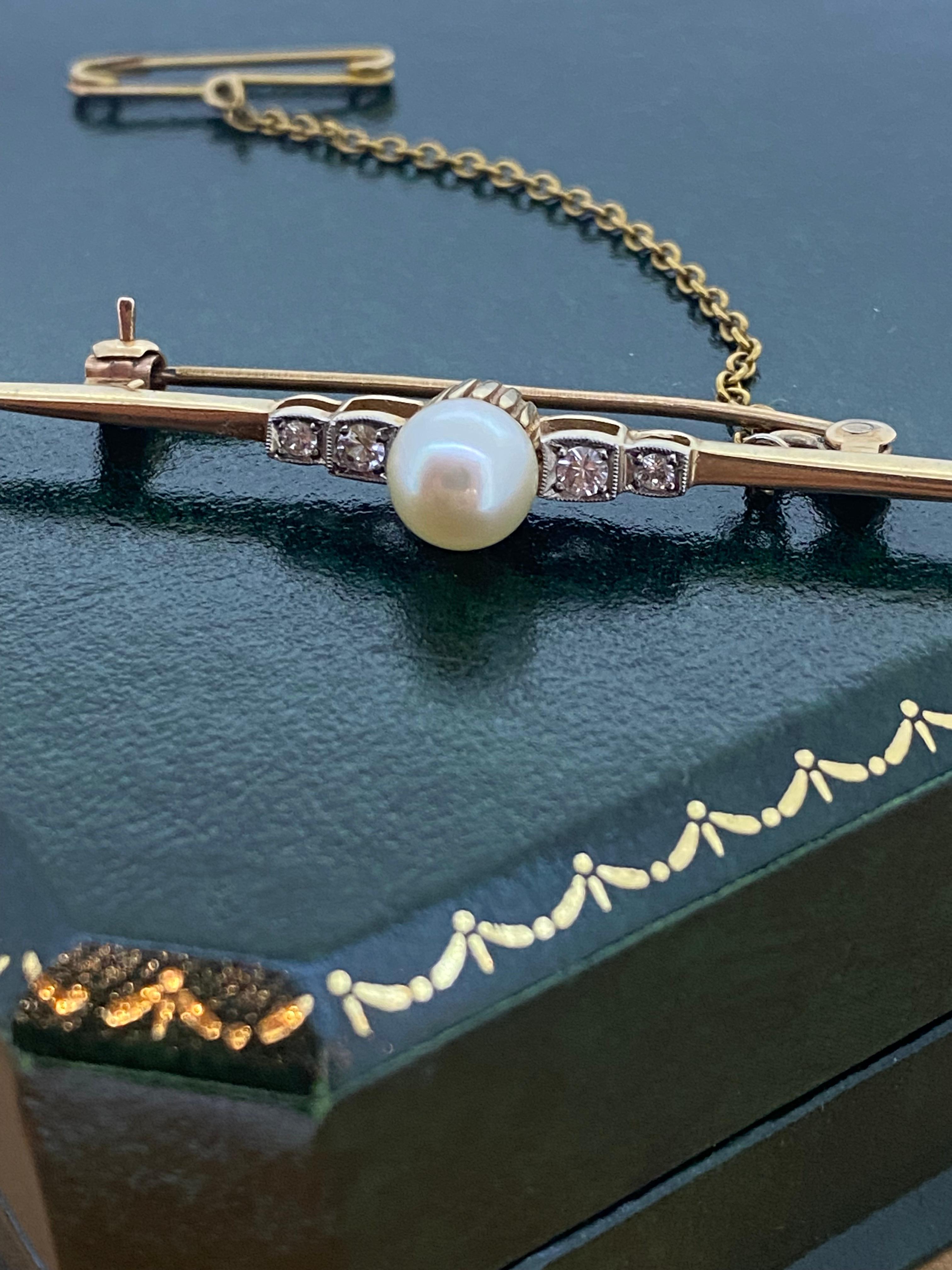 Round Cut 15K Gold Pearl, Diamond Retro Bar Brooch, with Security Chain. For Sale