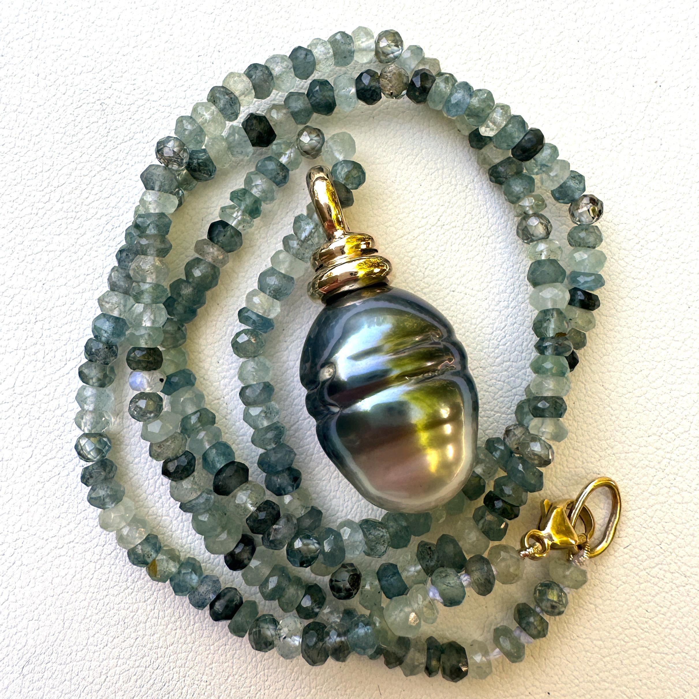 15mm Barrel-Shaped Tahitian Pearl Fob in Gold with Aquamarine & Zircon Chain  For Sale 4