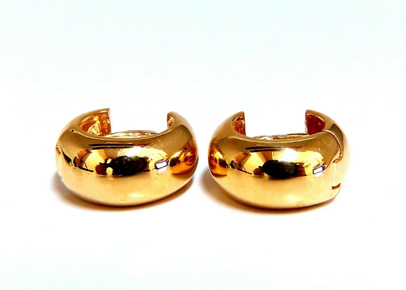 Classic Gold Huggie Snap Hoop Earrings

Measurements of Earrings:

15mm (Front to back)

7.5mm wide.

6.7 grams / 16kt. yellow gold

Earrings are gorgeous made