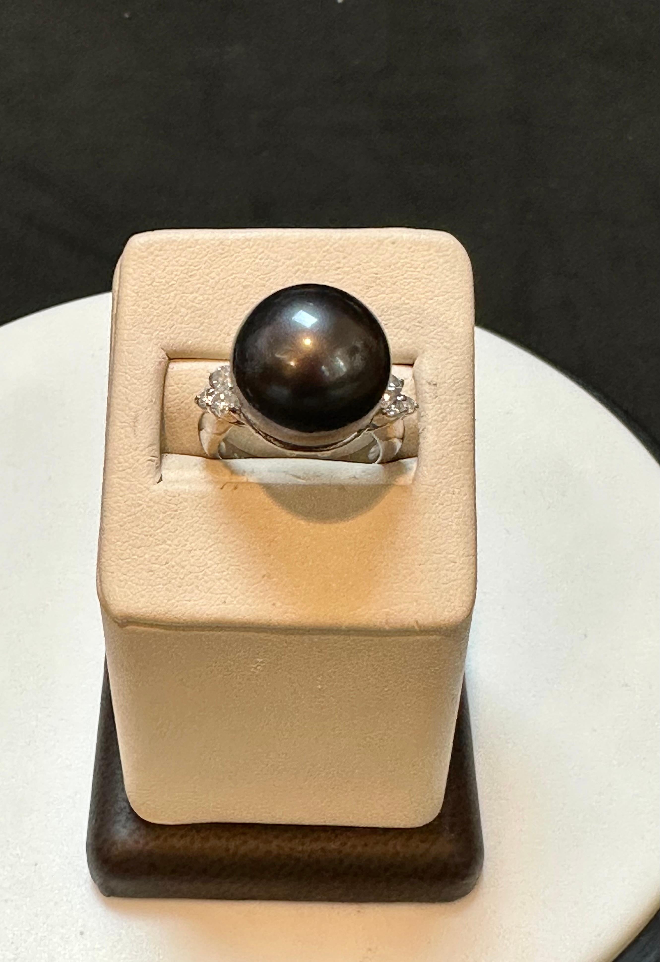 15MM  Round Black Tahitian  Pearl & Diamond Platinum Ring Size 5.5 For Sale 2