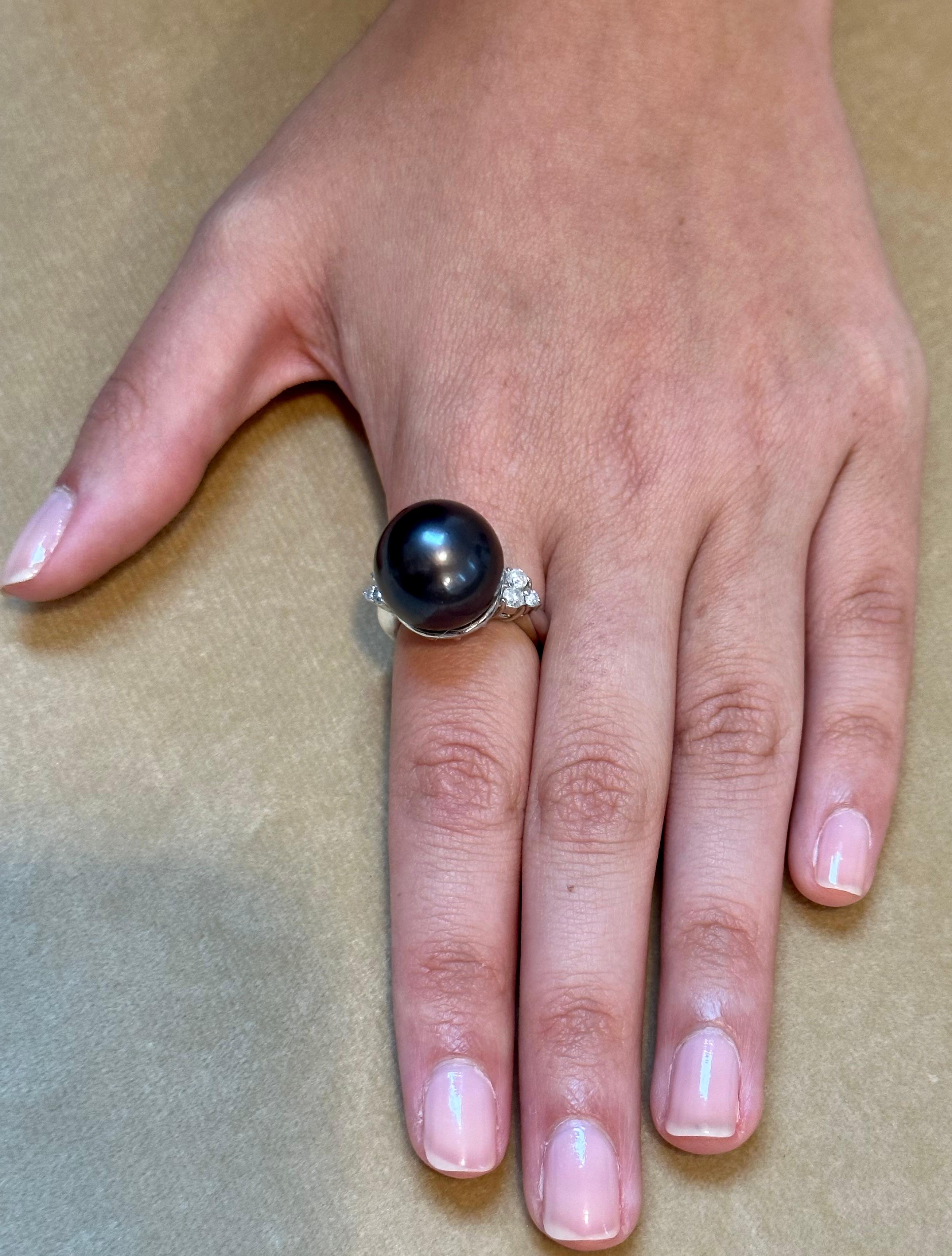 15MM  Round Black Tahitian  Pearl & Diamond Platinum Ring Size 5.5 For Sale 10