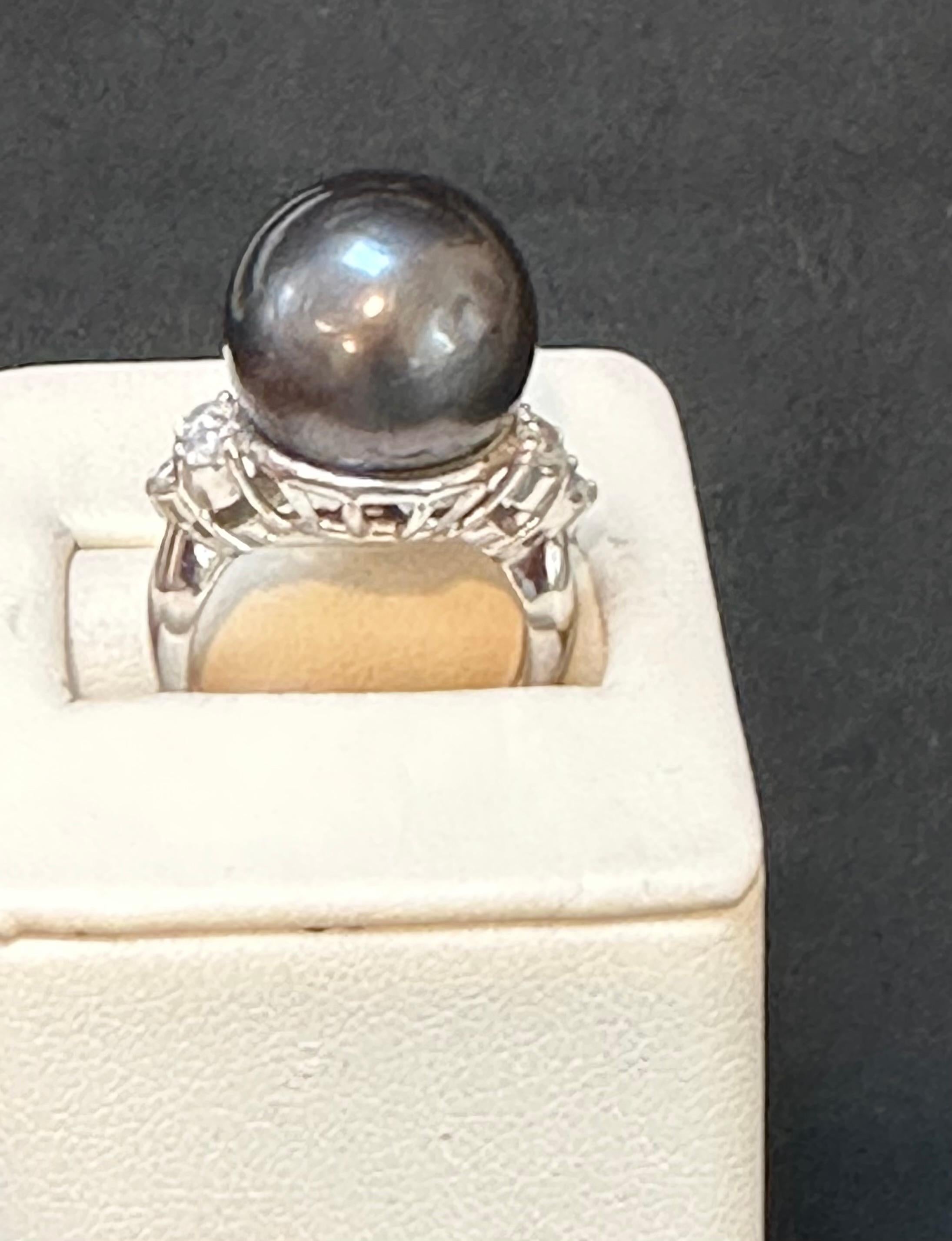 15MM  Round Black Tahitian  Pearl & Diamond Platinum Ring Size 5.5 For Sale 1