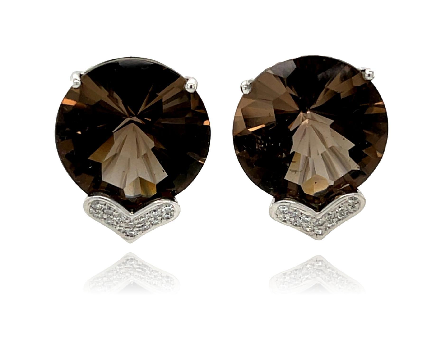 15mm Checkerboard Smokey Topaz  and Diamond Stud Earrings in 14K White Gold In New Condition For Sale In New York, NY