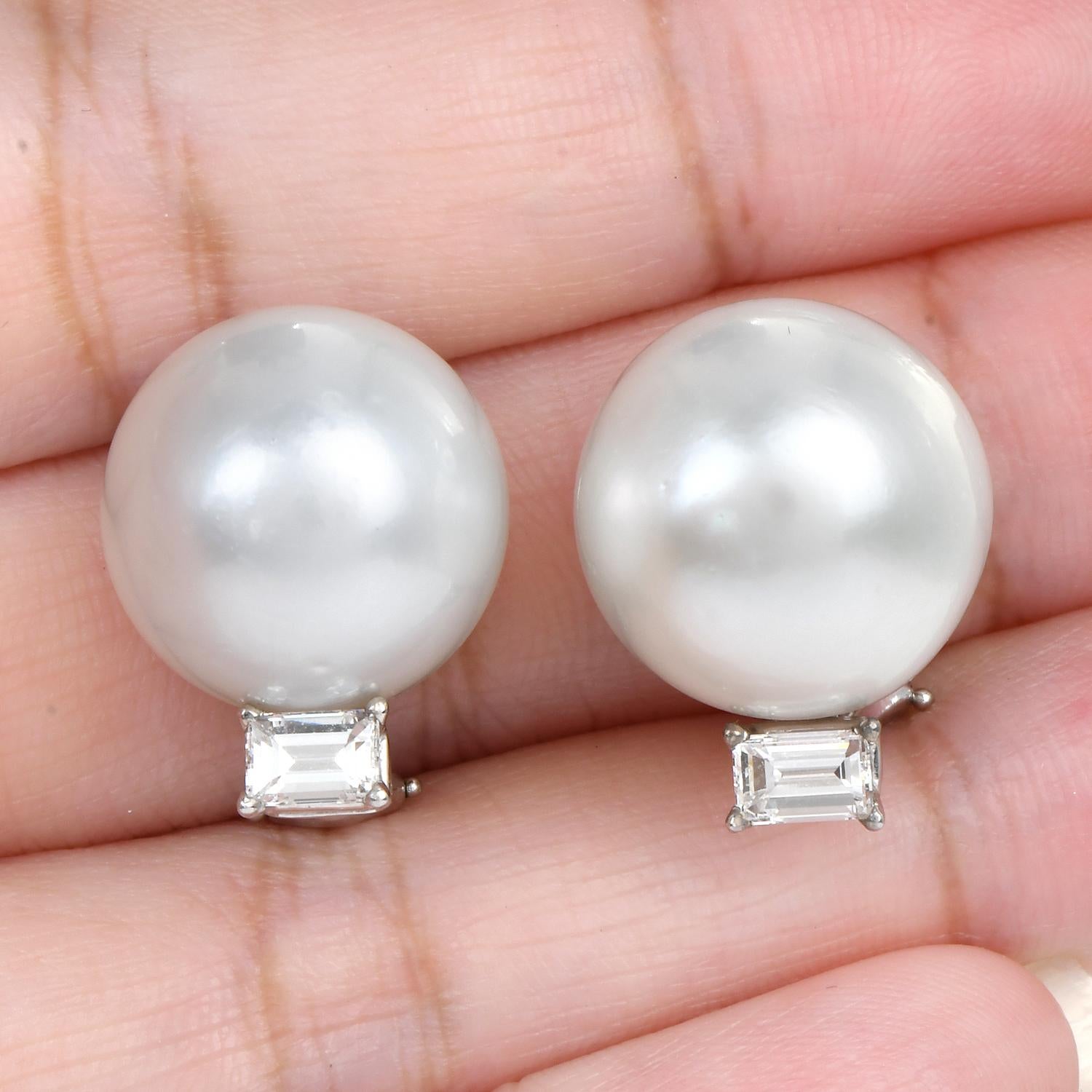 Modern South Sea Pearl 0.95cts Diamond White Gold Classic Clip on Earrings For Sale