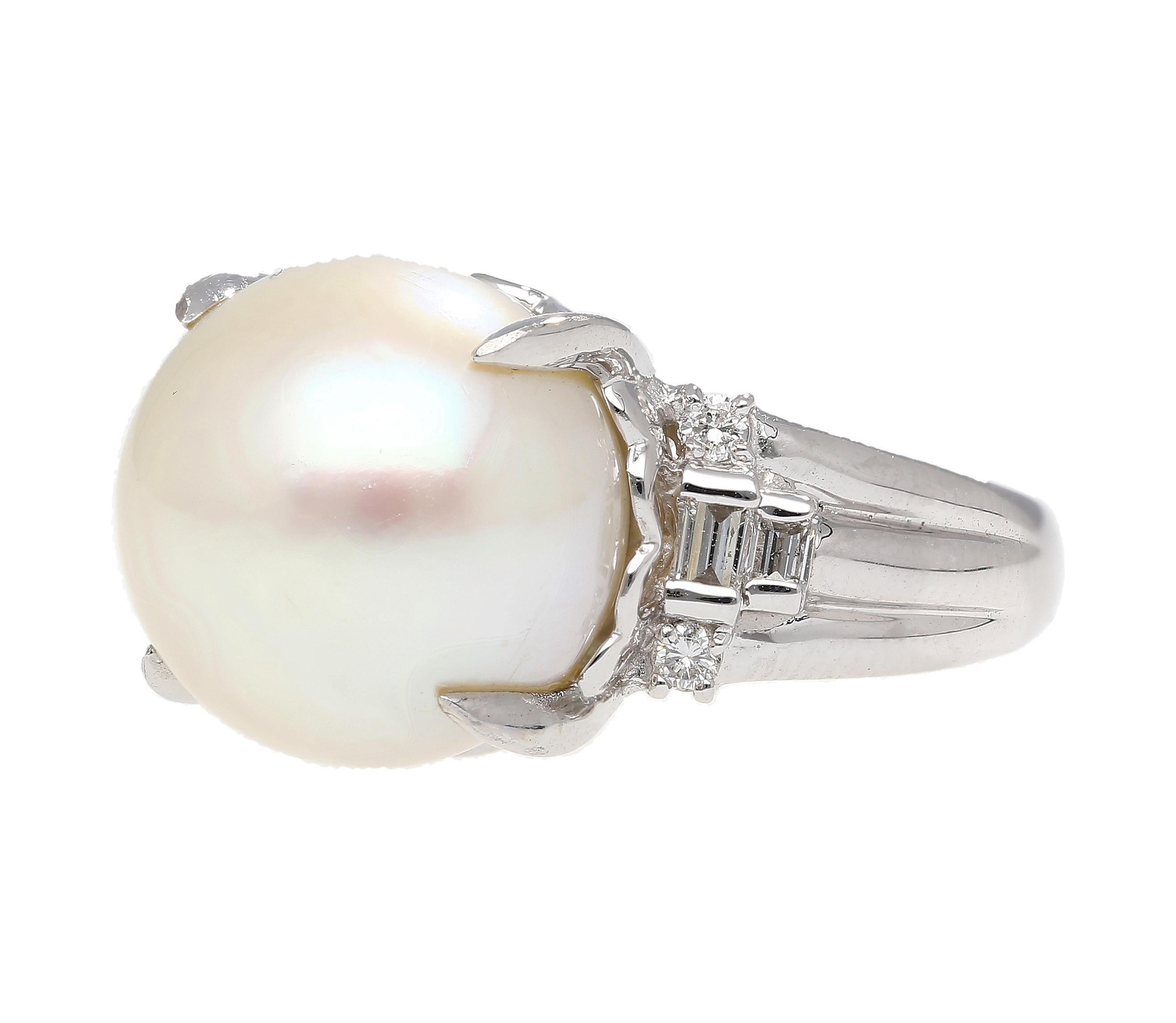 15mm South Sea Pearl and Diamond Platinum Cocktail Ring with Heart Shape Design In New Condition For Sale In Miami, FL