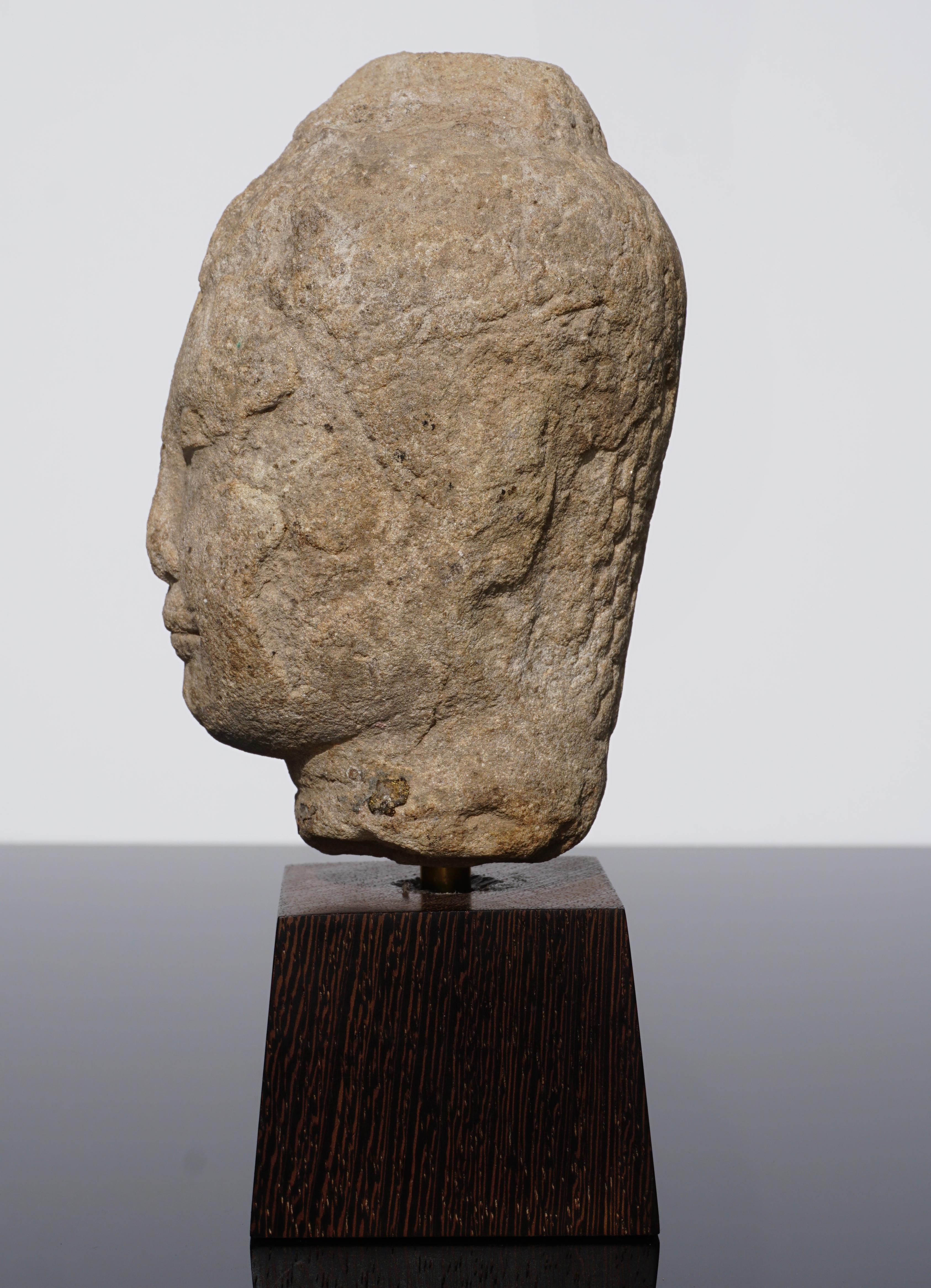 15th-16th Century Thai Sandstone Buddha Head In Good Condition In Dallas, TX