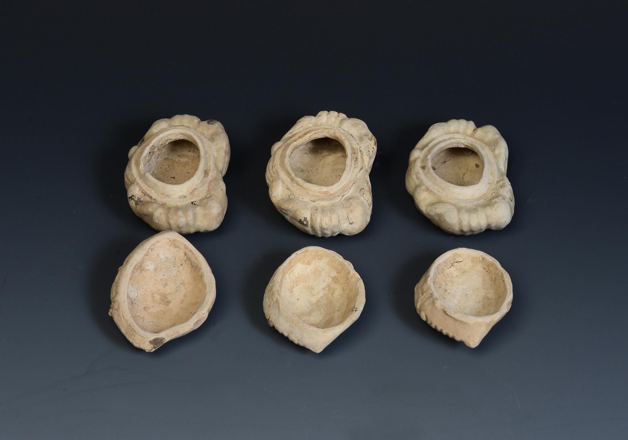 15th C., A Set of Antique Hoi An Vietnamese Ceramic Covered Box in Crab Form 8