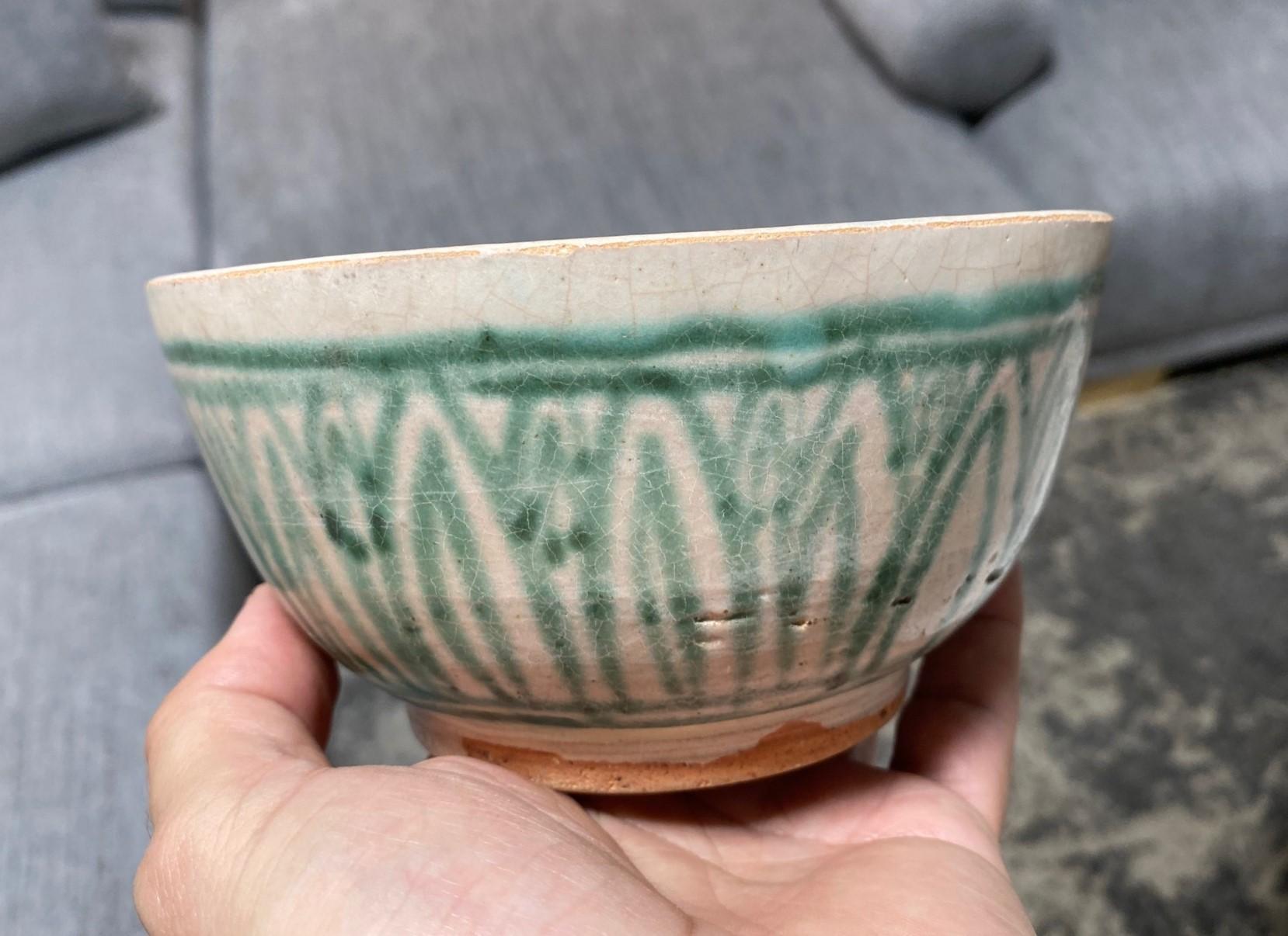 15th Century Antique Burma 'Myanmar' Burmese Green & White Pottery Ceramic Bowl For Sale 7