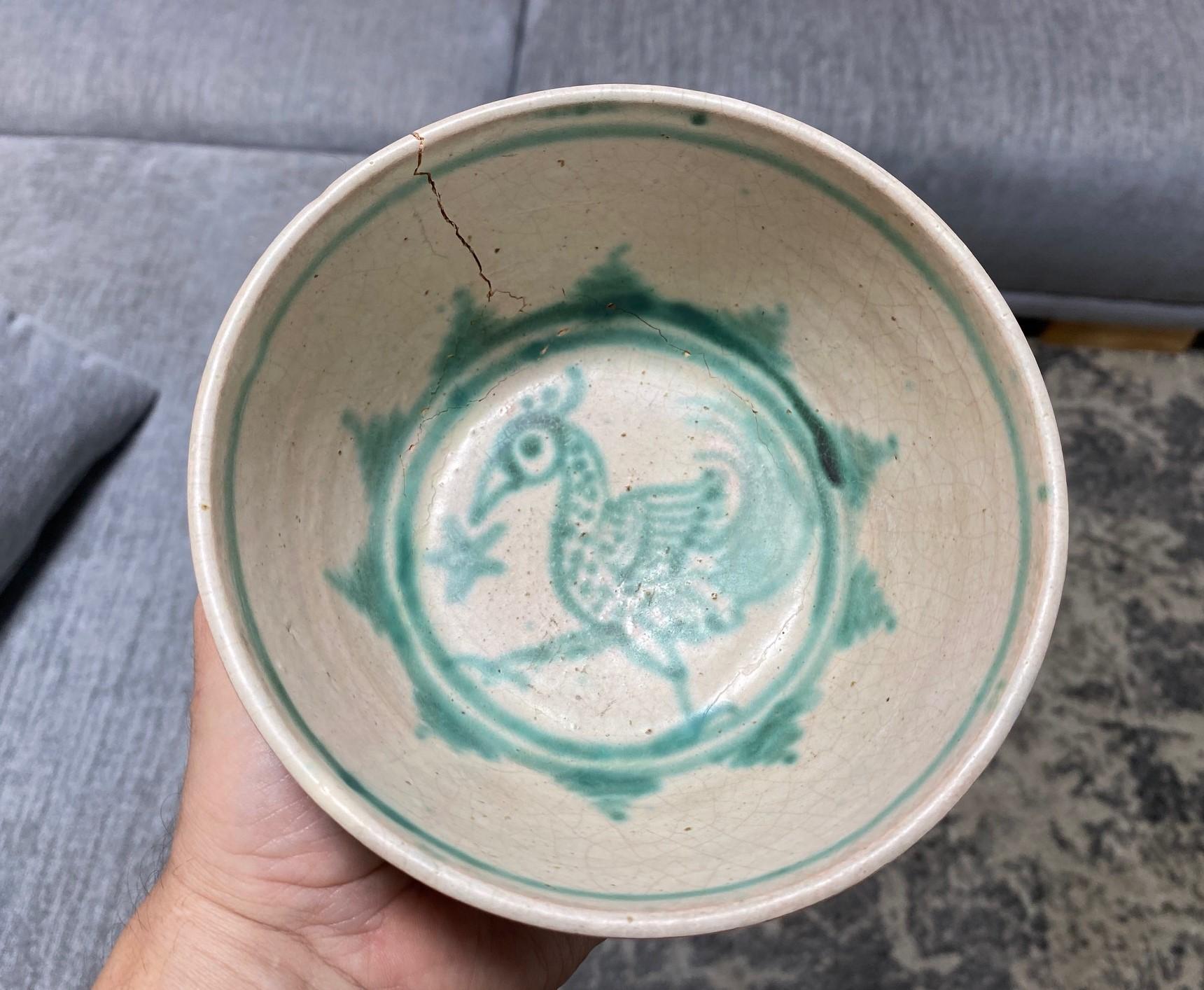 15th Century Antique Burma 'Myanmar' Burmese Green & White Pottery Ceramic Bowl For Sale 11