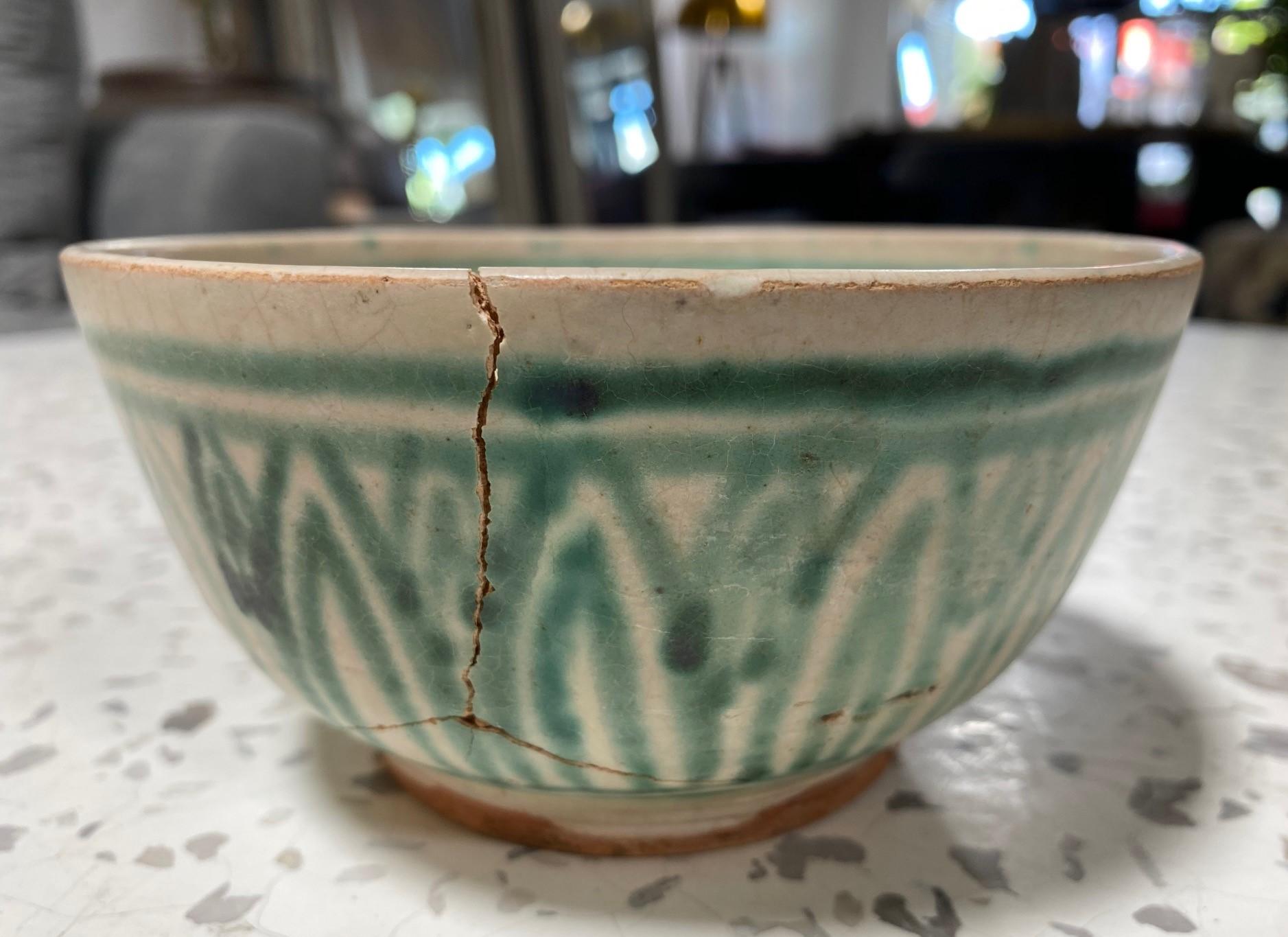 Earthenware 15th Century Antique Burma 'Myanmar' Burmese Green & White Pottery Ceramic Bowl For Sale
