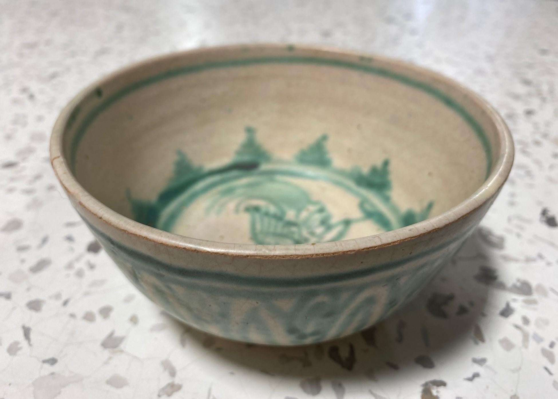 15th Century Antique Burma 'Myanmar' Burmese Green & White Pottery Ceramic Bowl For Sale 3